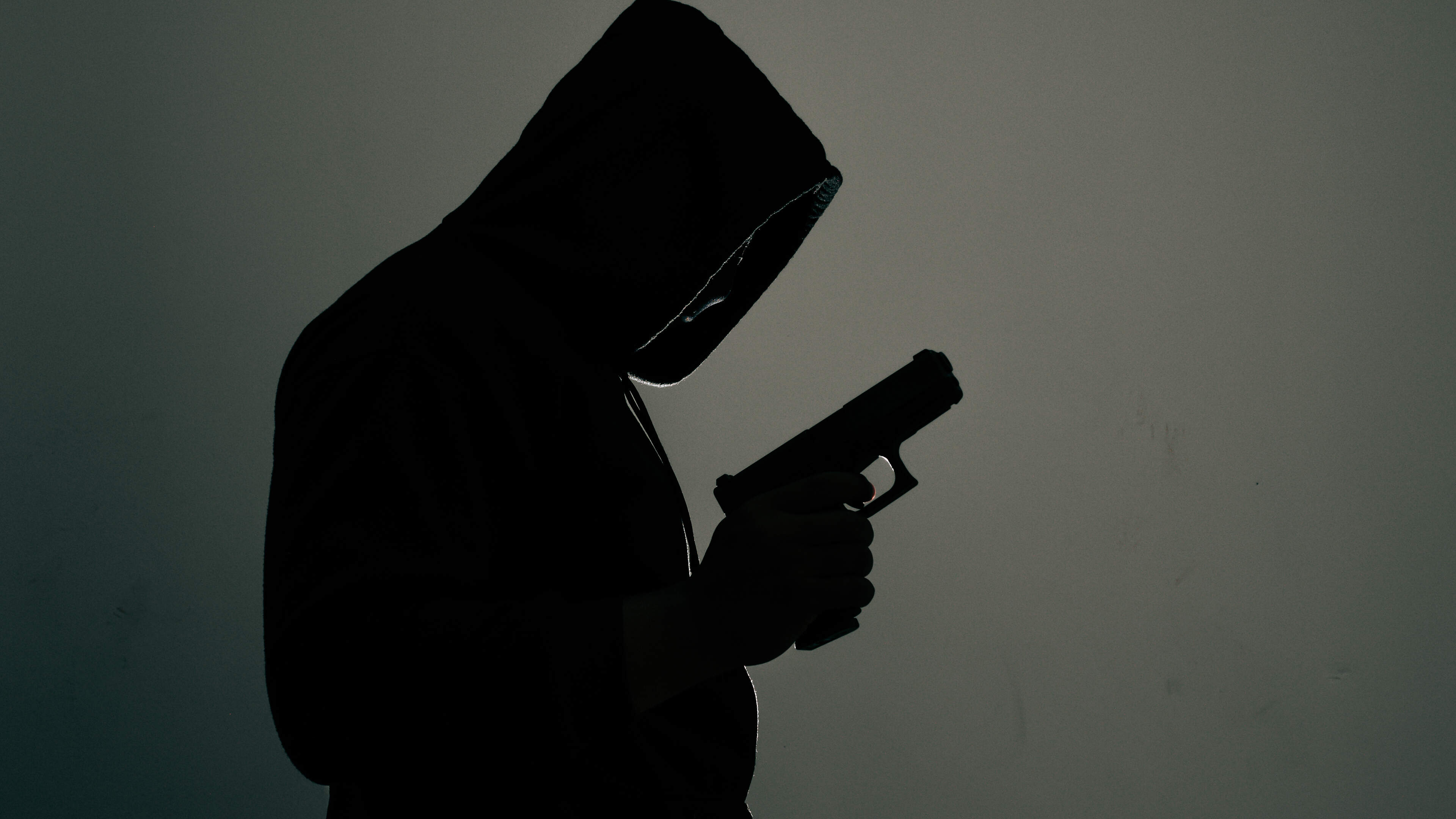 Hitman who died in car crash during failed murder mission believed to have been hired for €500k