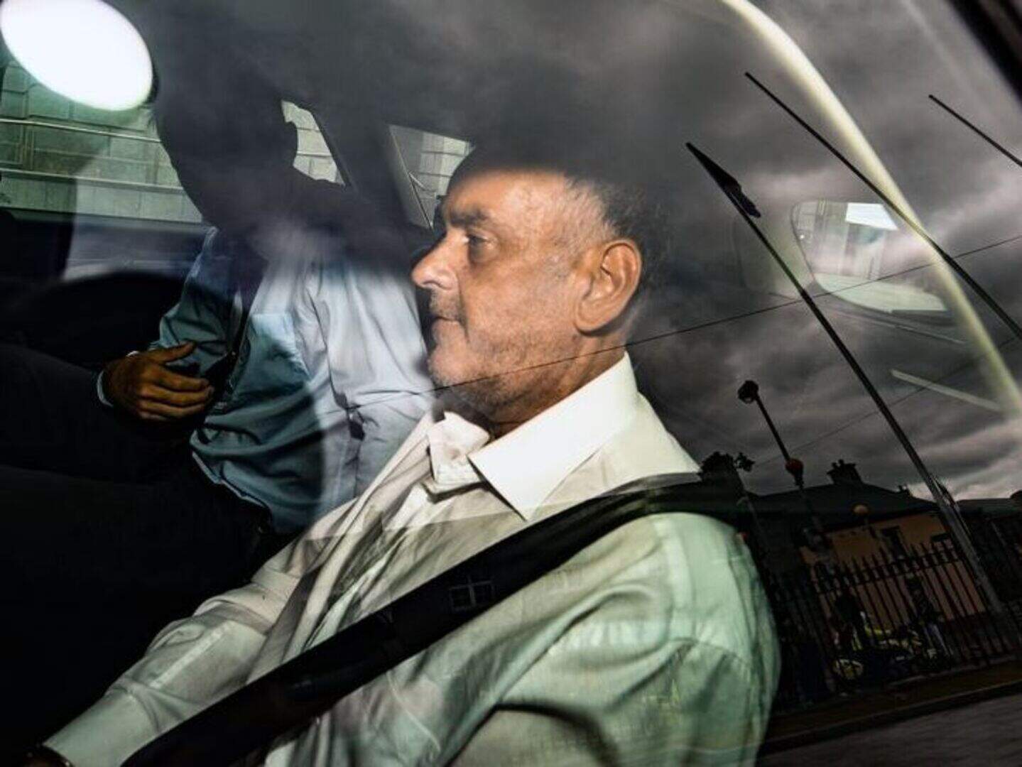 Tim Gilchrist Jnr: Pilot who flew €8.4m cocaine into Longford linked to ...