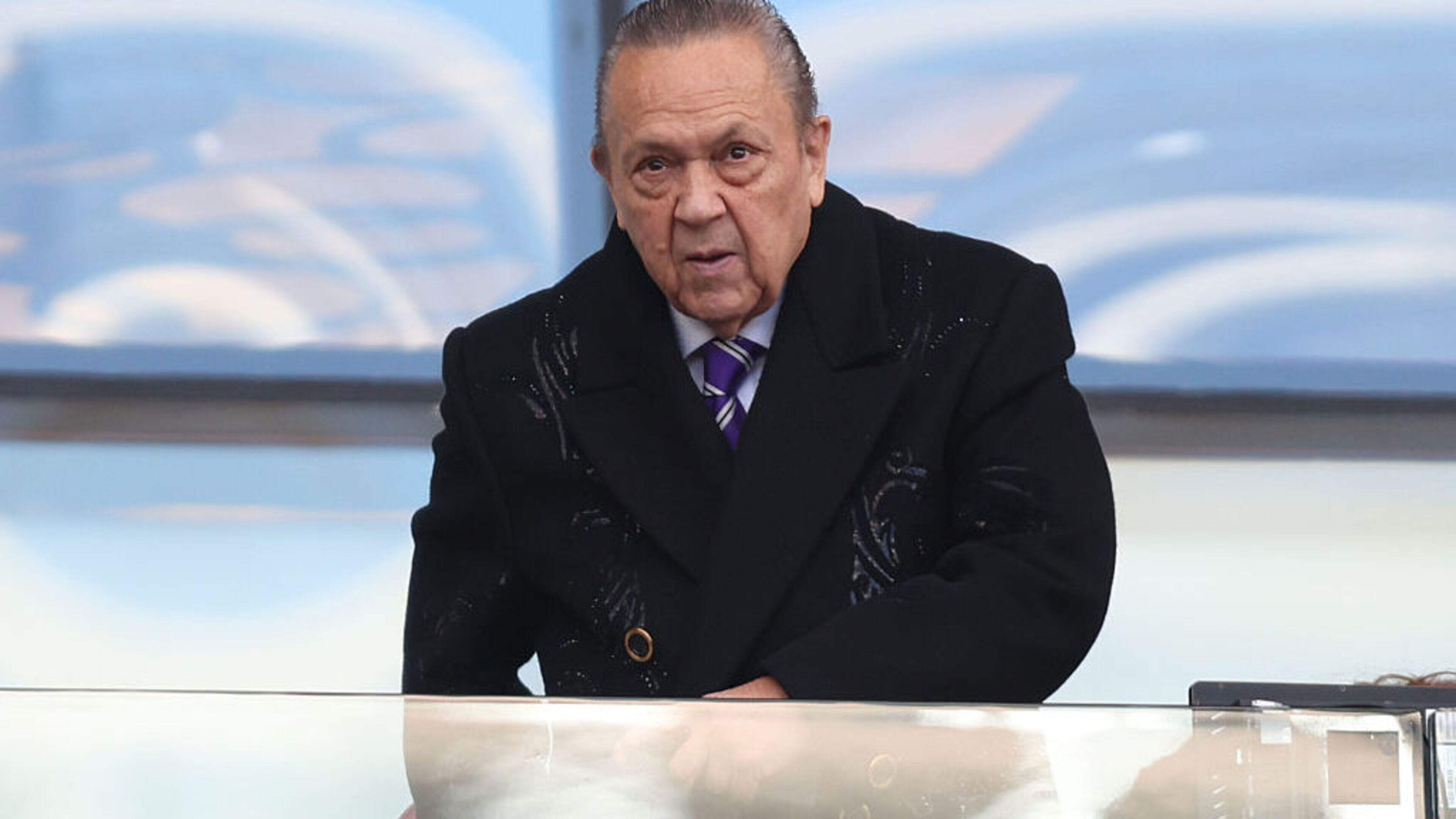 West Ham chairman David Sullivan quits as he denies ‘false allegations’ after ‘lifetime in the adult industry’