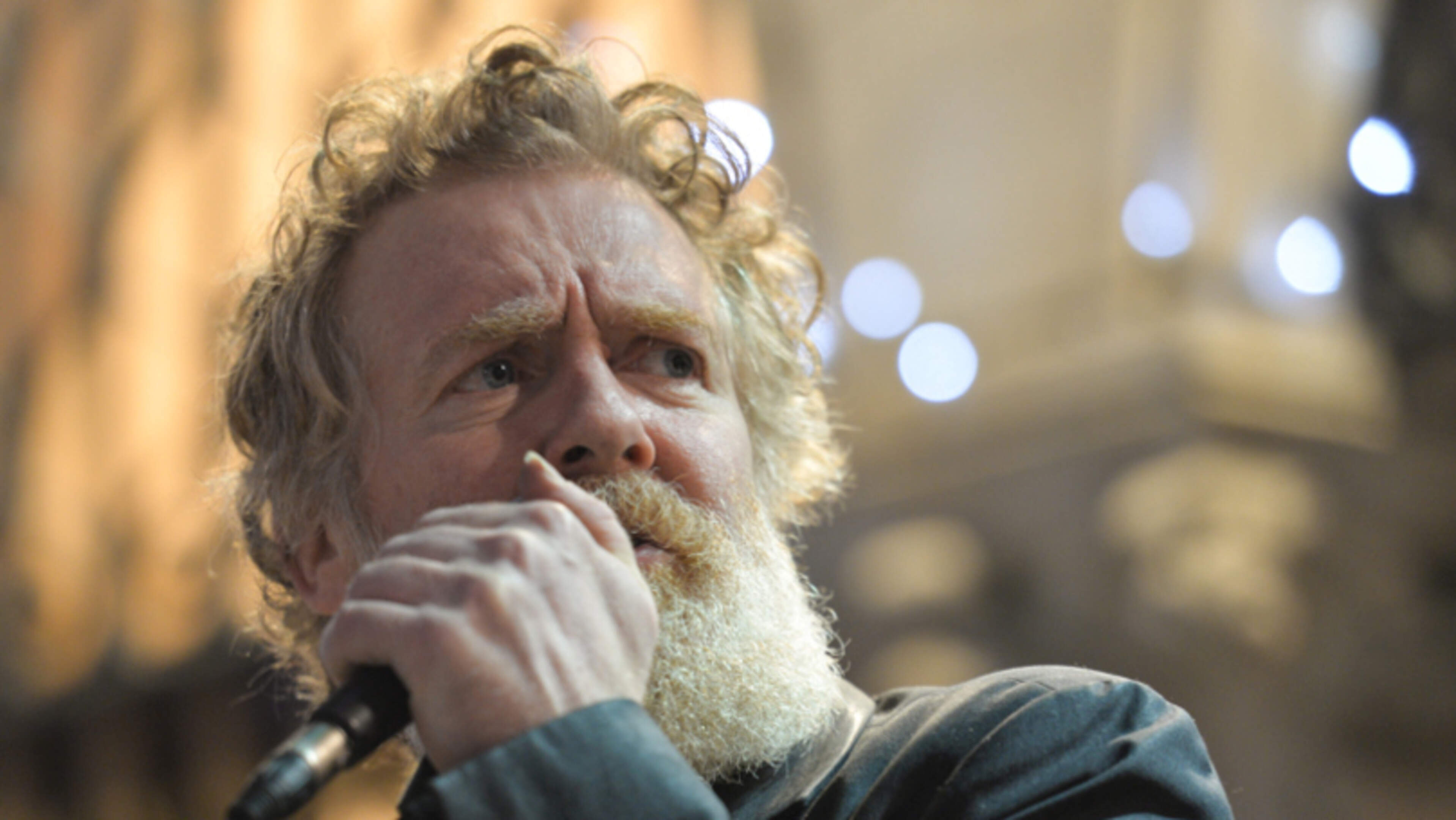 Gardaí alerted to fatal Glen Hansard crash by passer-by who frantically phoned for help
