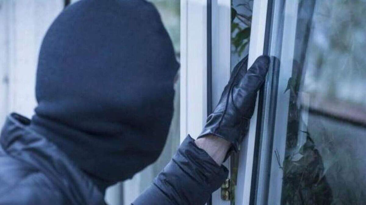 Dubliner with over 250 convictions broke into couple's home as they slept