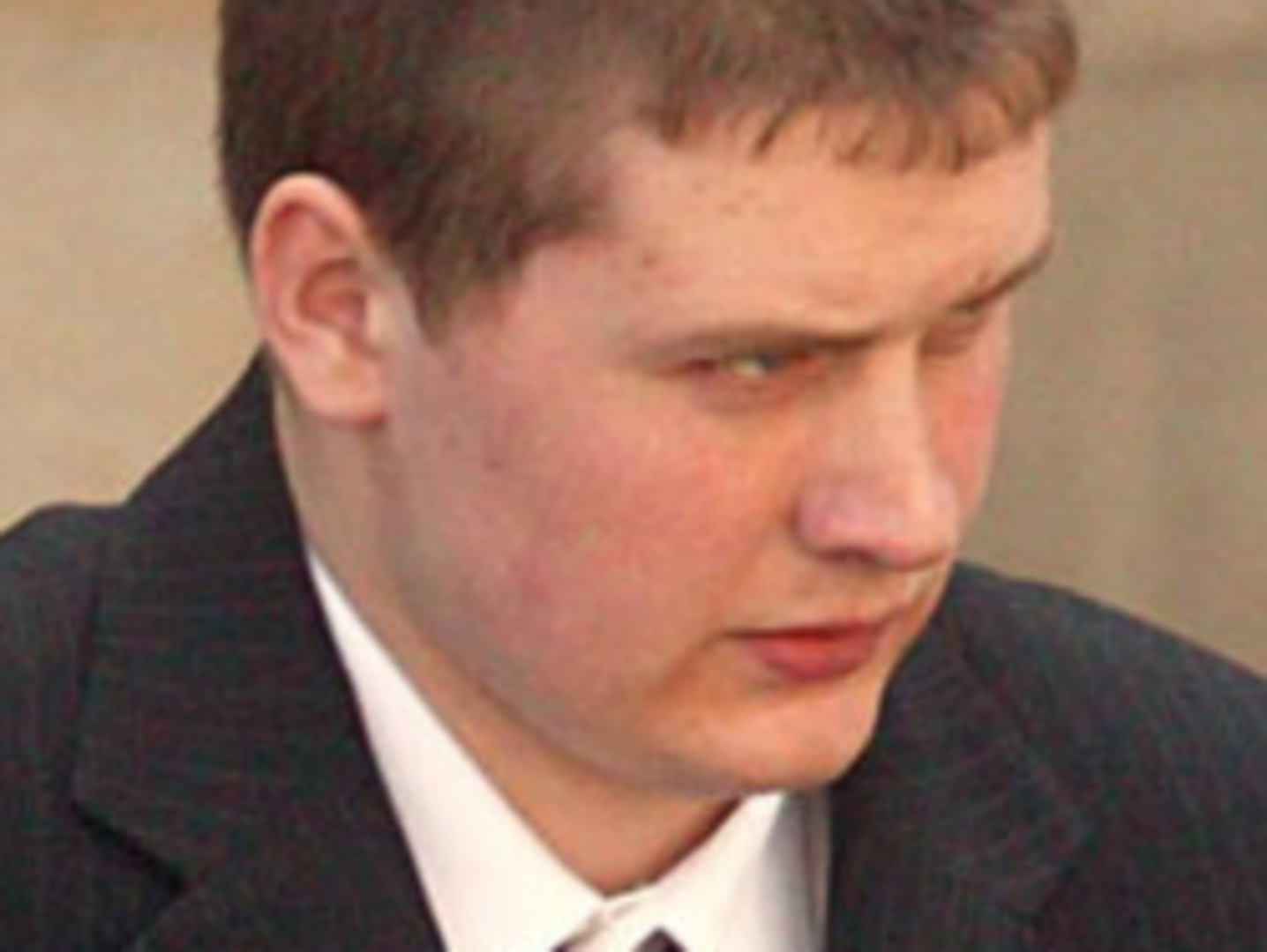 Man accused of father's murder 'hijacked car' after stabbing, trial ...