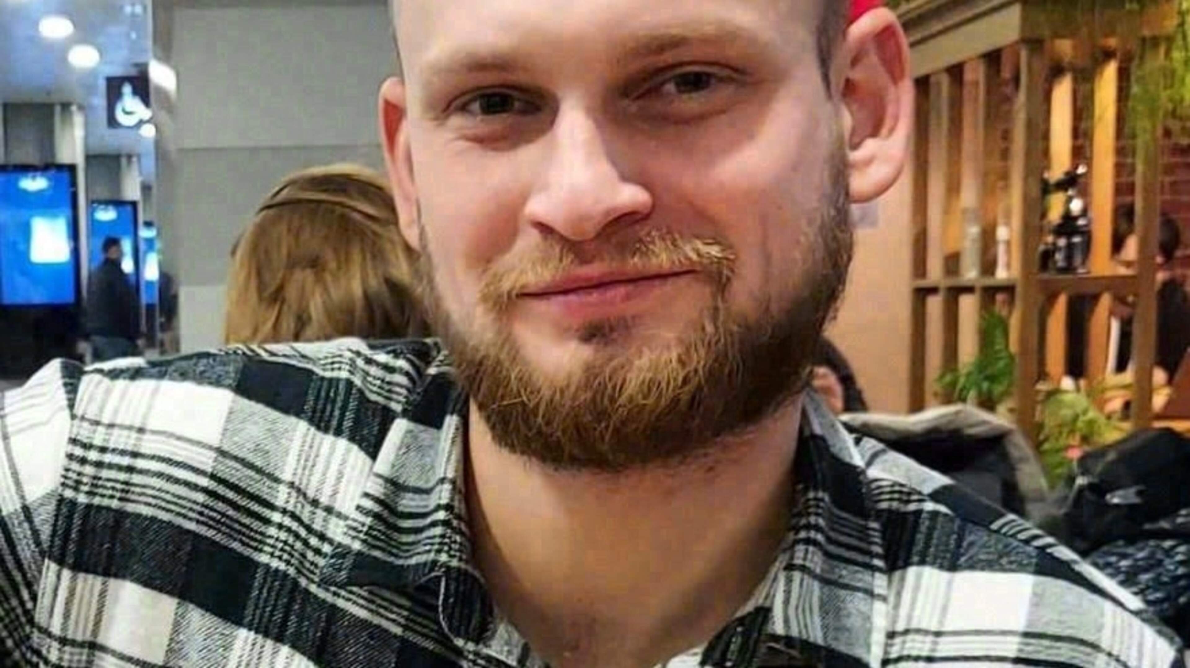 Young dad died from stab wound after going to buy food for family in Cork, inquest told