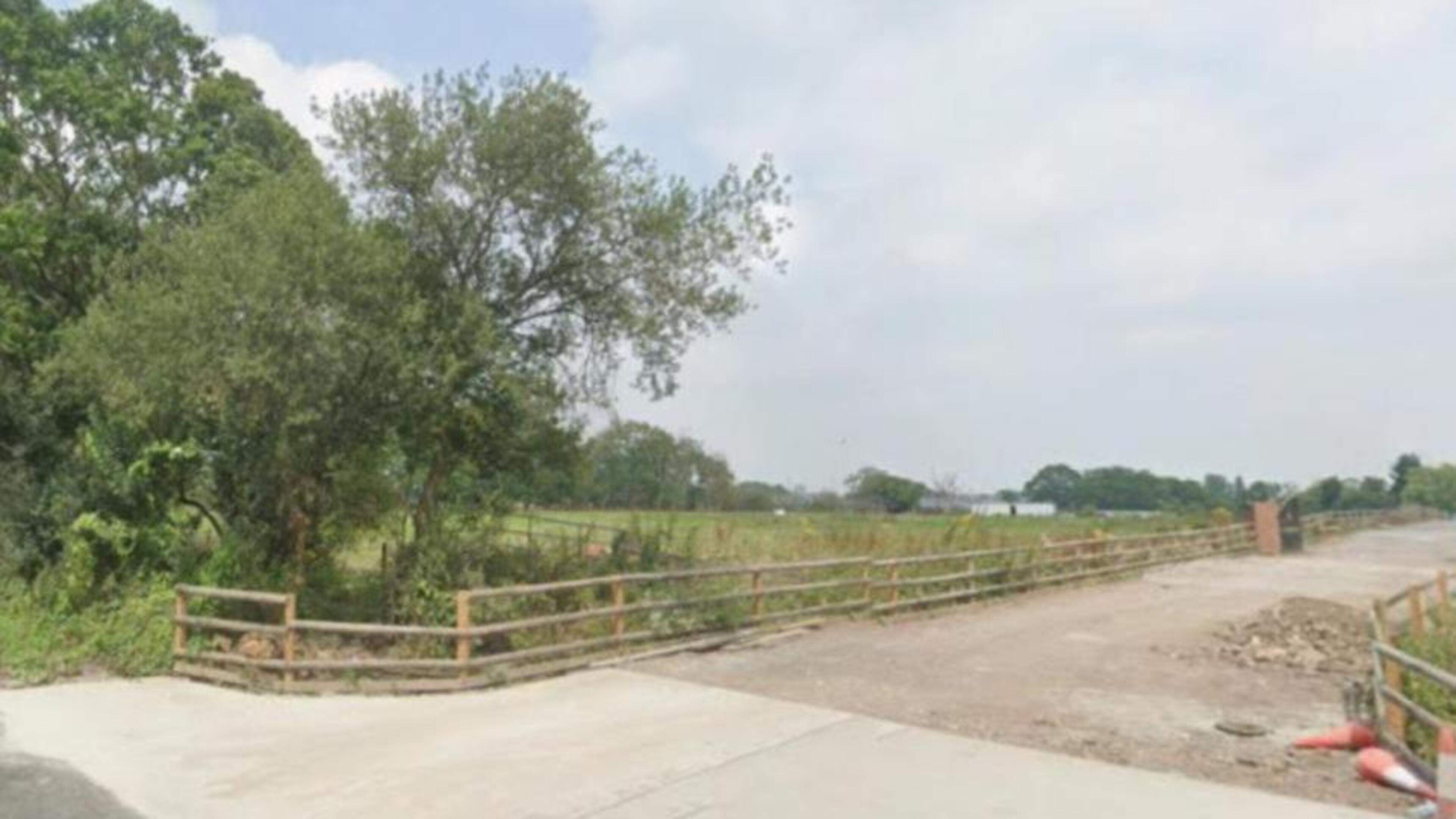 Irish Traveller family ordered to demolish halting site in Essex