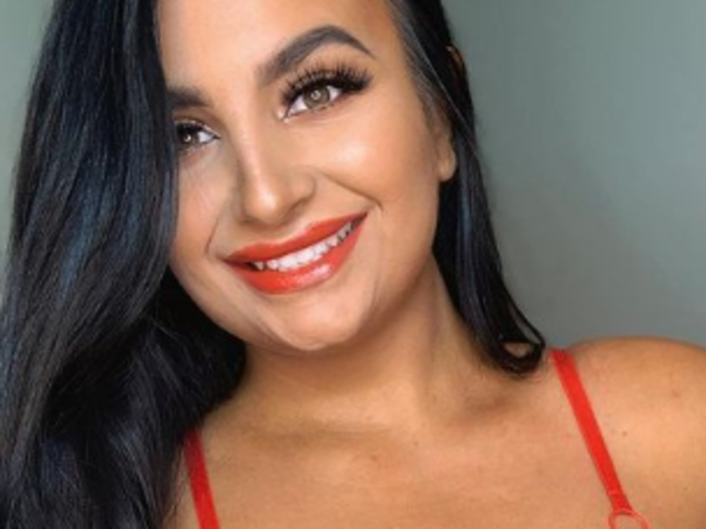 Dublin model celebrates Valentine's Day early with sizzling lingerie ...