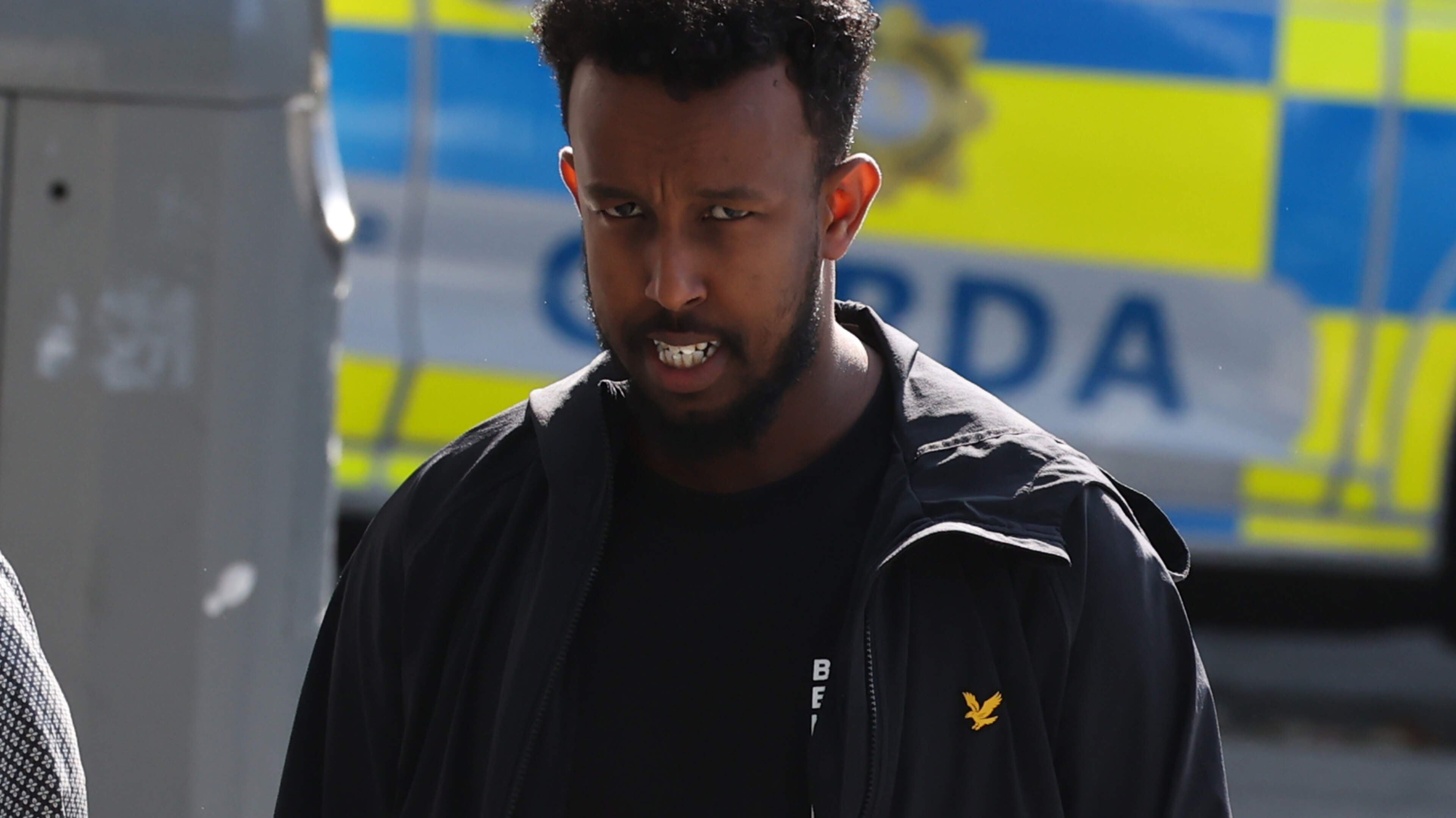 Man fined €500 for trying to smuggle brother-in-law into Ireland using ‘lookalike’ passport