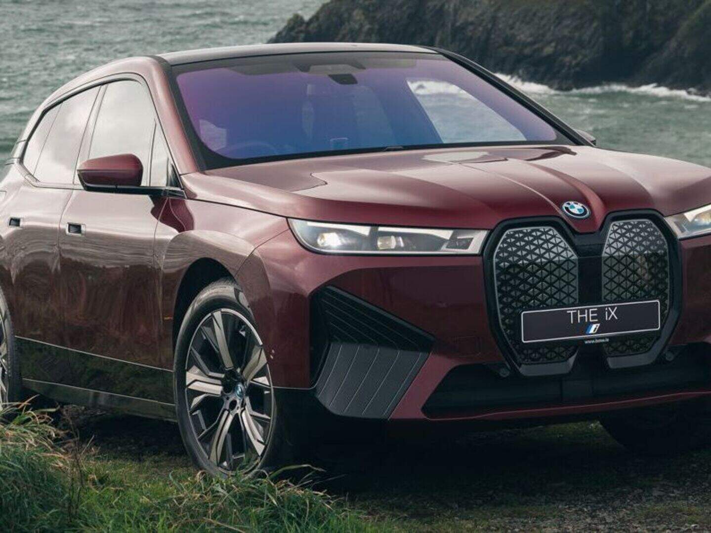 BMW hits a home run with the all-new electric iX and transformed 2 ...