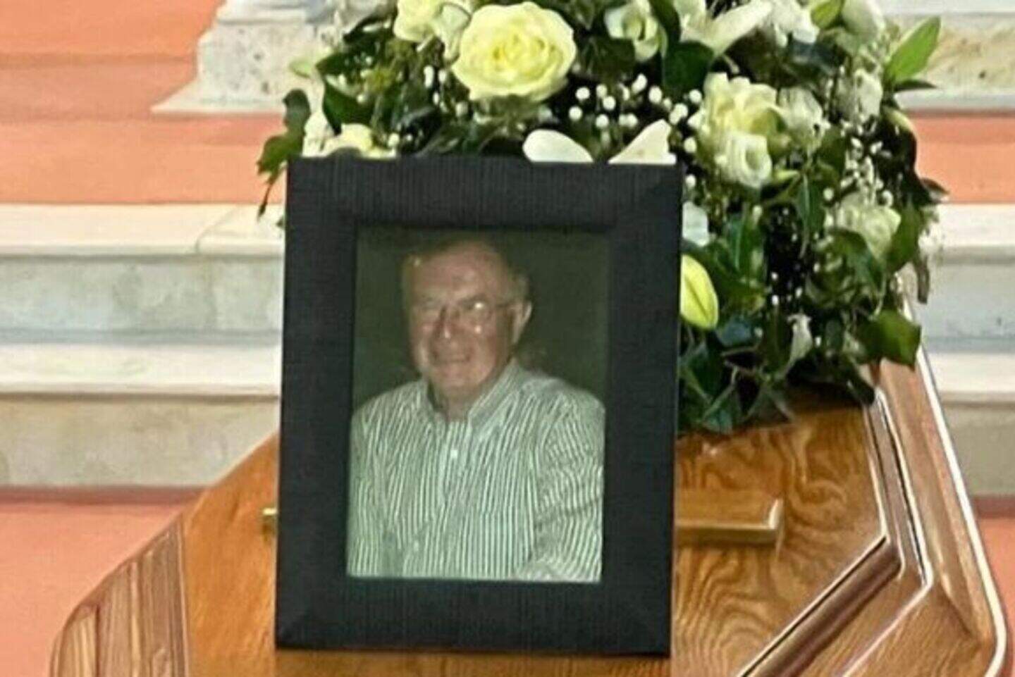 Large crowds gather for funeral mass of Tom Niland who died after ...