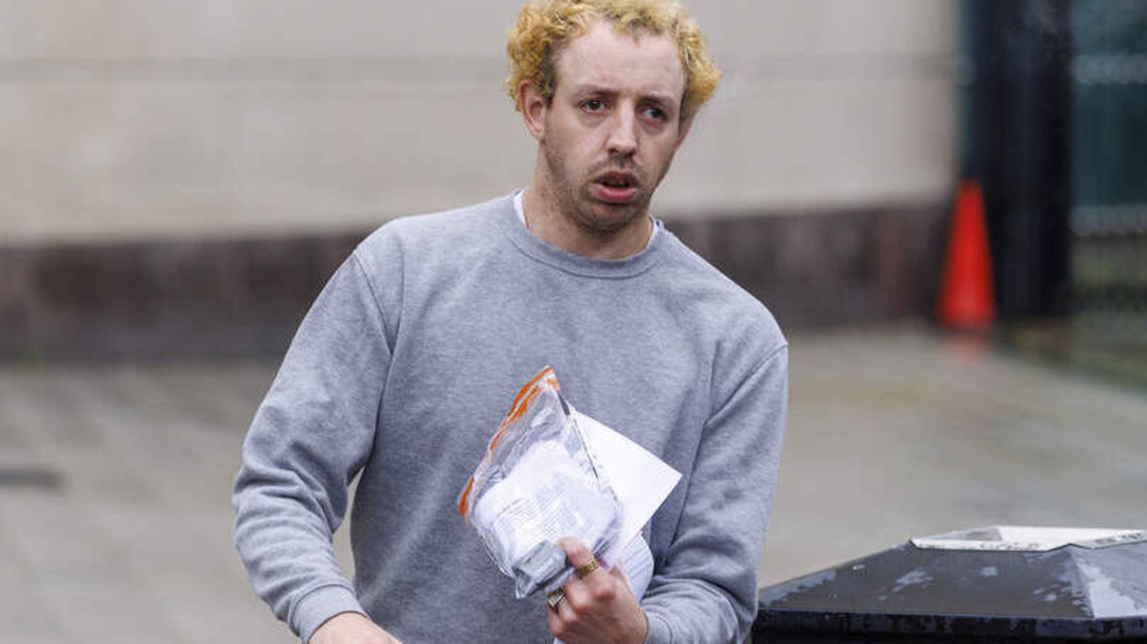 Pervert granted bail despite police warning of potential risk to children