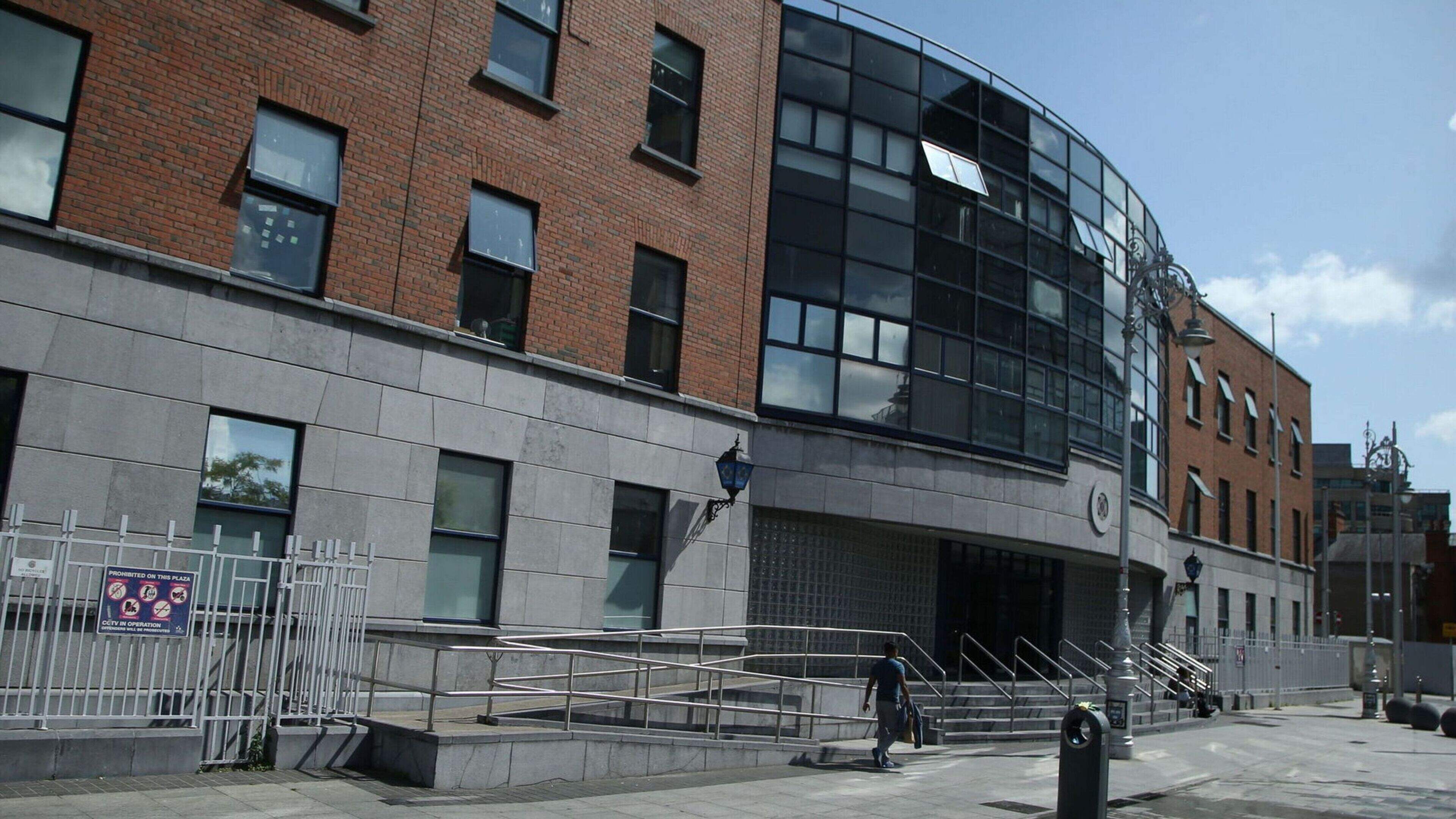 Station prisoner struck garda in face during welfare check, court hears