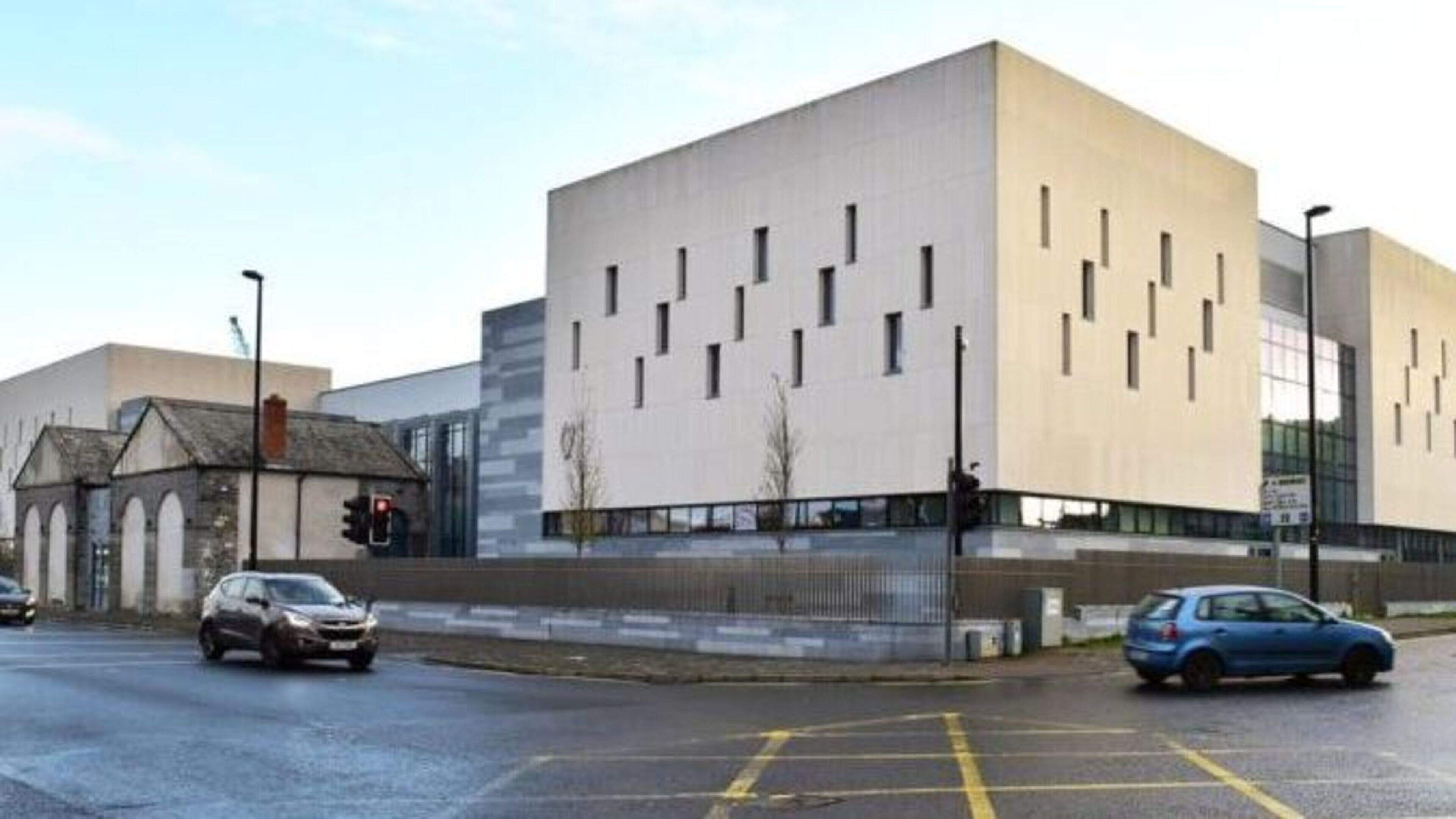 Drunk thug jailed after falsely imprisoning ex-wife and cutting off electric and internet