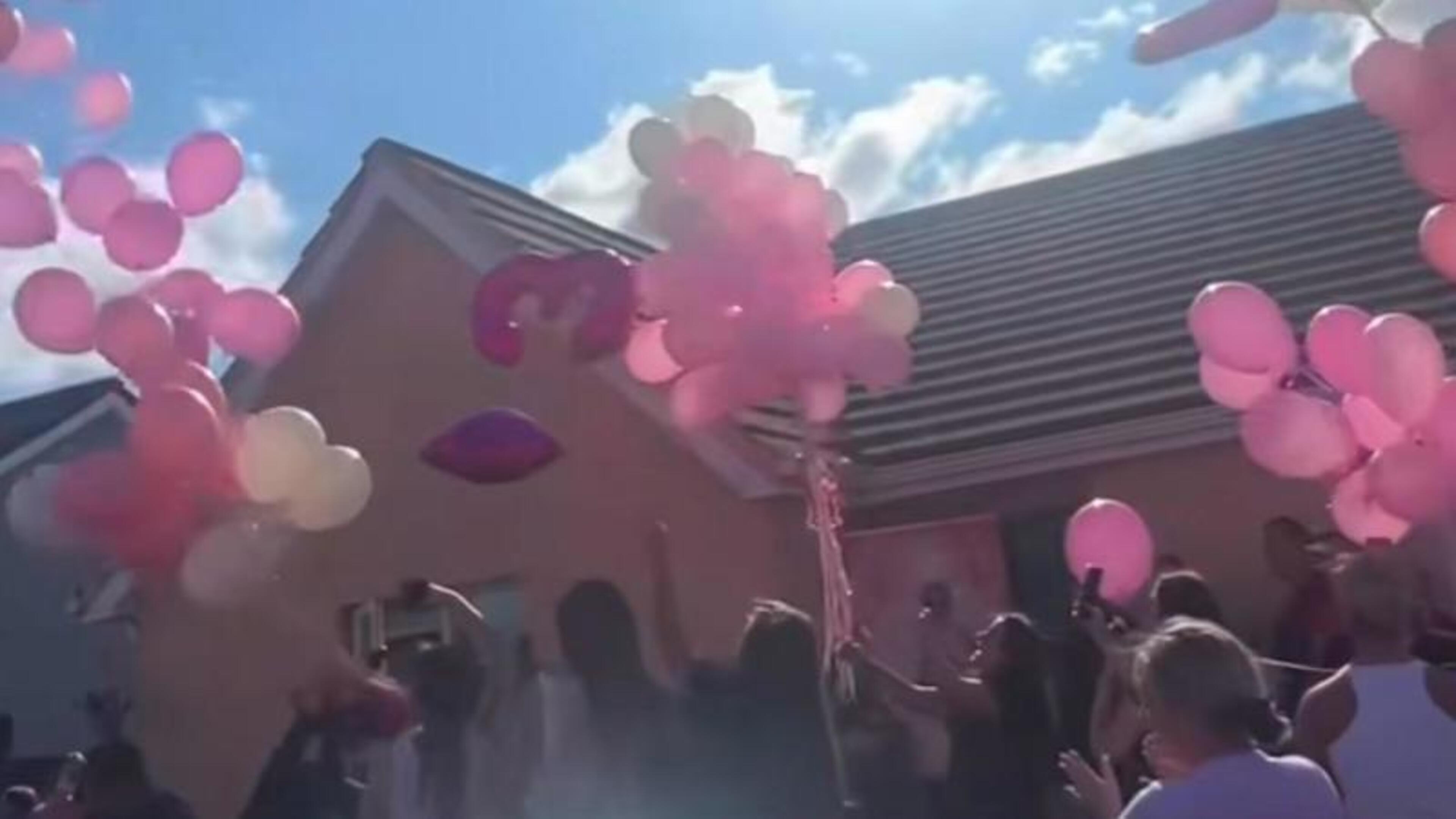 Family and friends of murder victim Annmarie O’Reilly hold balloon tribute in her honour