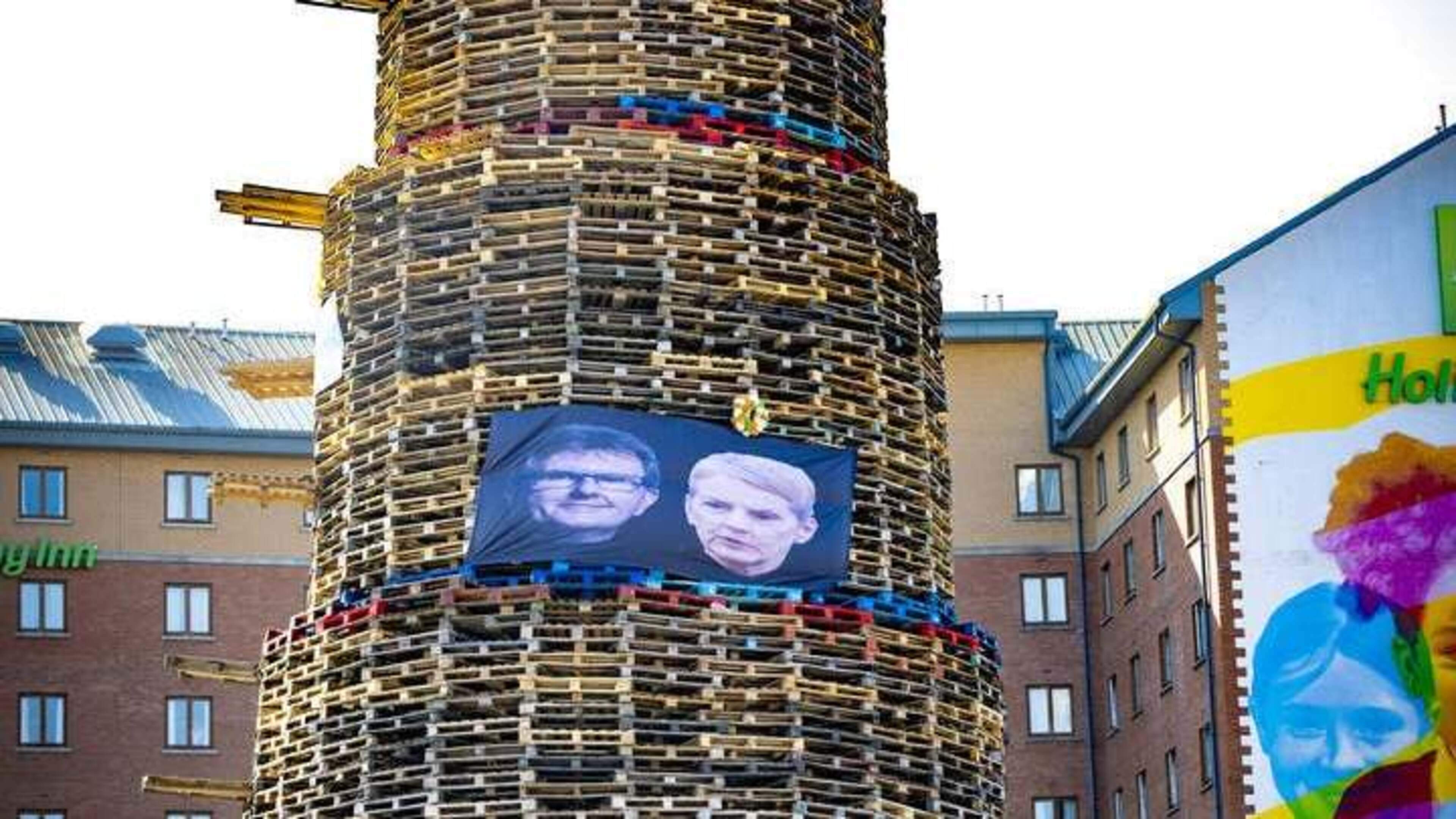 Picture of disgraced child rapist Jeffrey Donaldson and wife Eleanor appears on Belfast bonfire