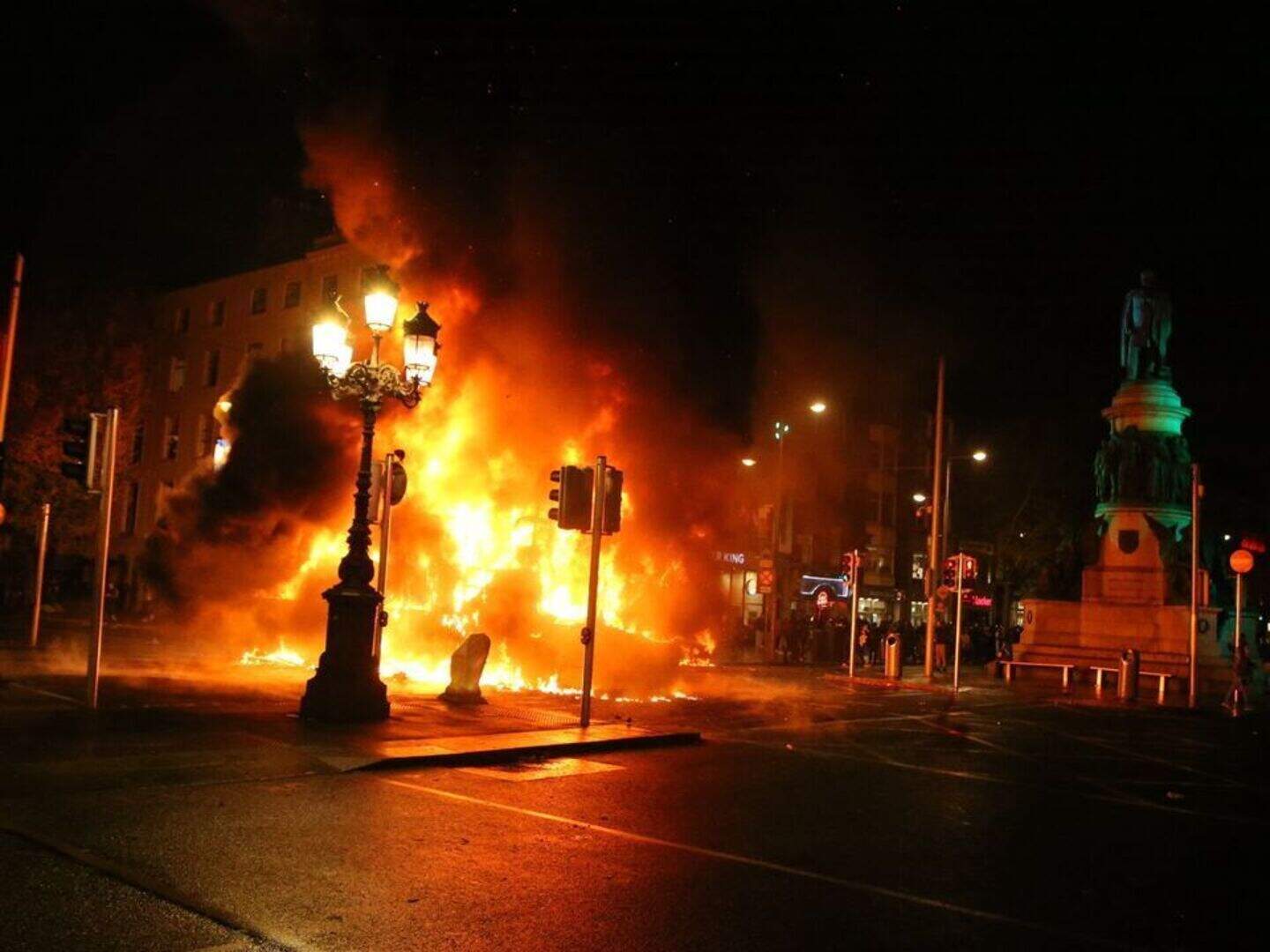 Dublin Bus counts cost of buses damaged during November riots | Crime World