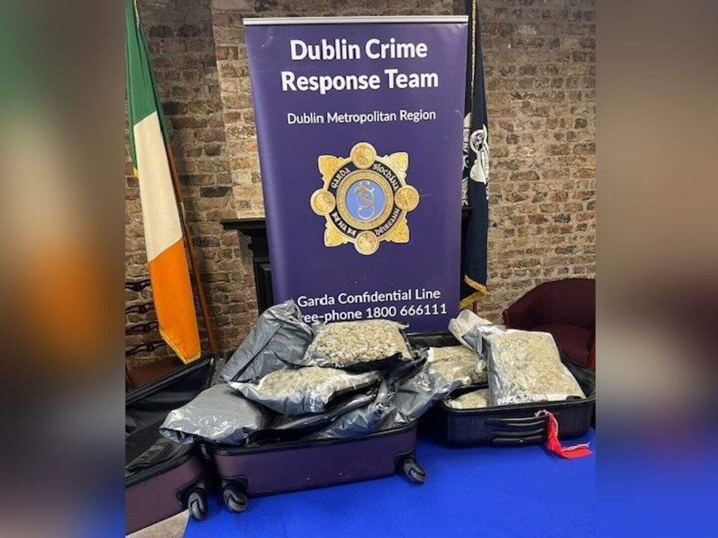 Man arrested as Gardaí seize drugs worth €192k in Dublin raid | Crime World