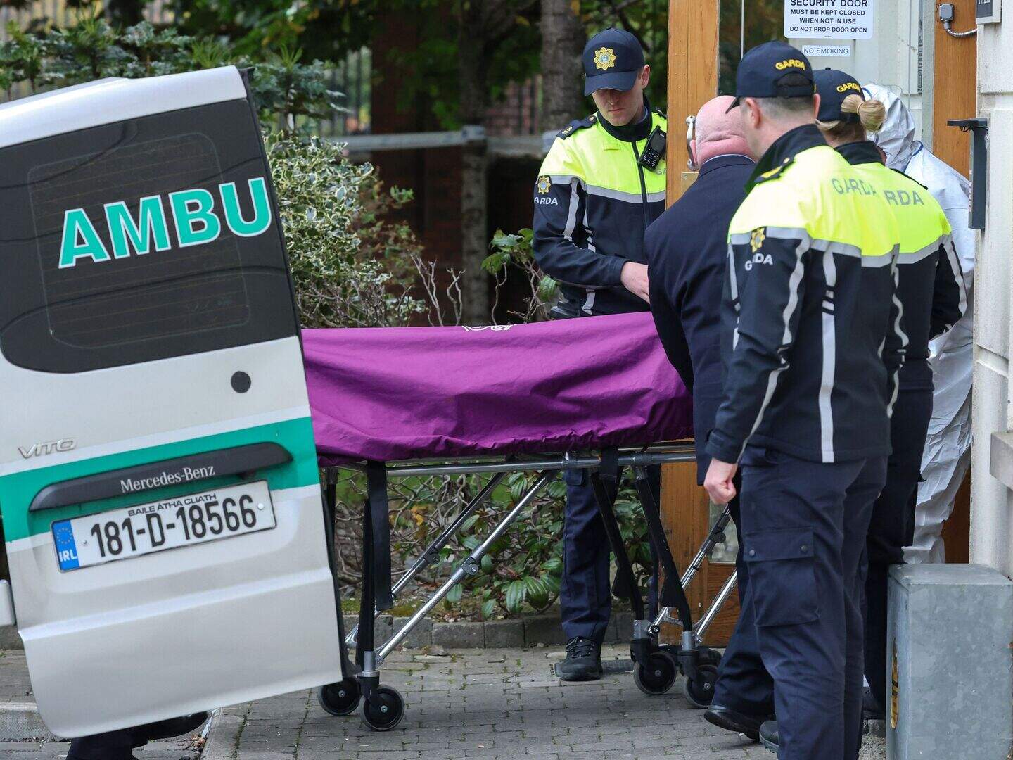 Gardaí investigate if boy (17) was stabbed to death after row with teen ...