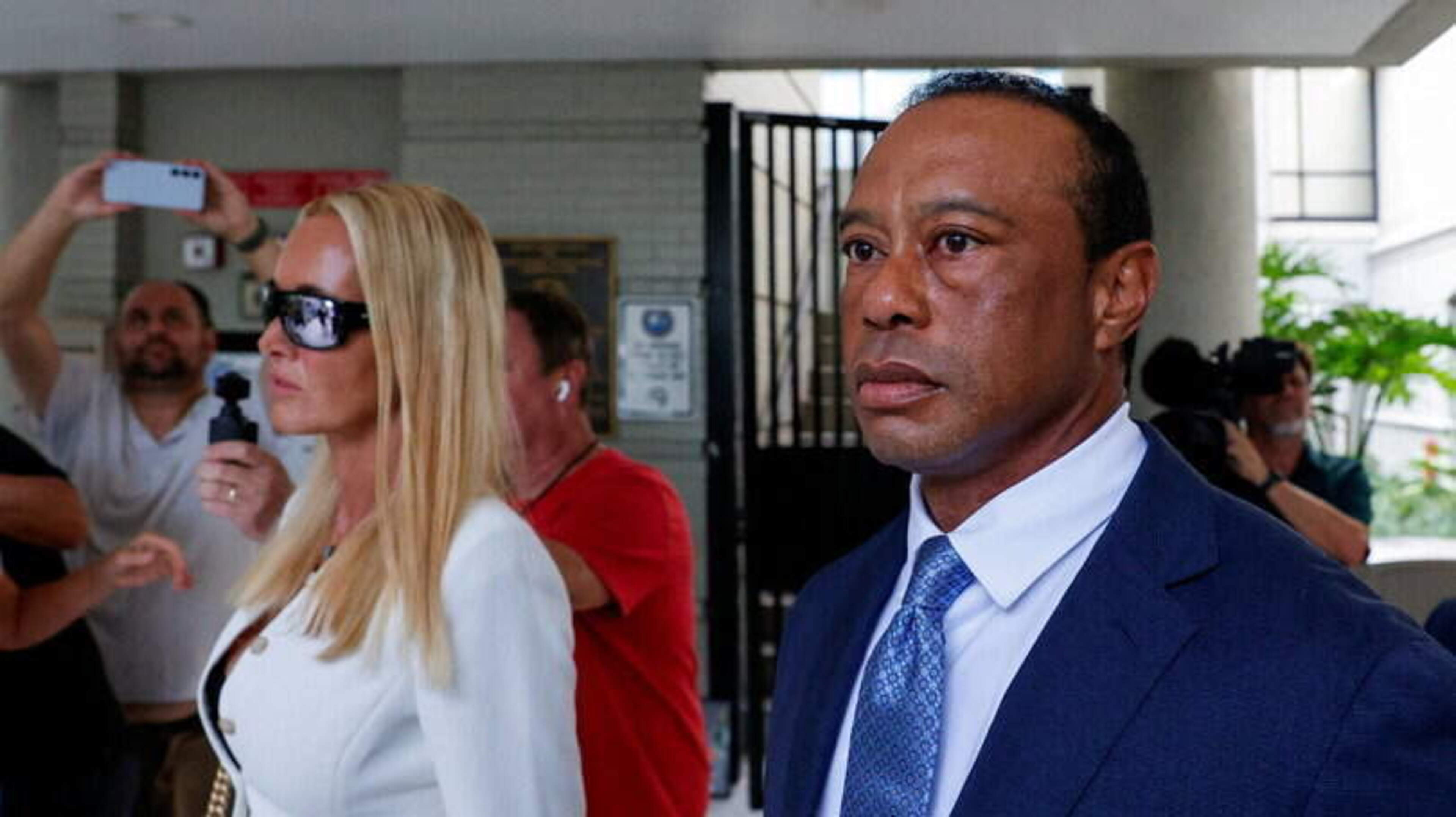 Tiger Woods enters plea agreement to reckless driving charge after rollover crash in Florida