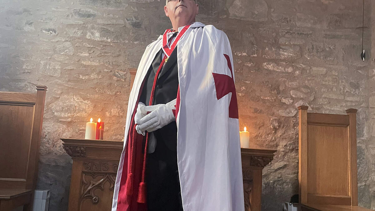 Firebrand loyalist preacher says it is ‘hard to criticise' racist Belfast mobs