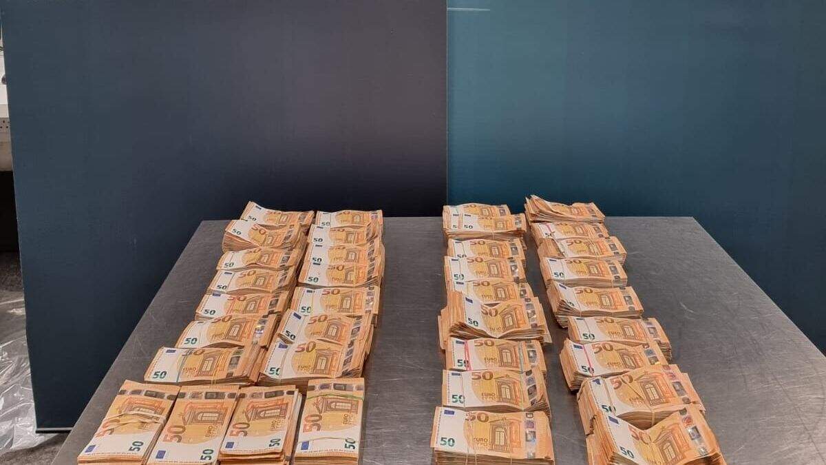 Man and woman arrested over €342k in cash seized at Dublin Airport due ...