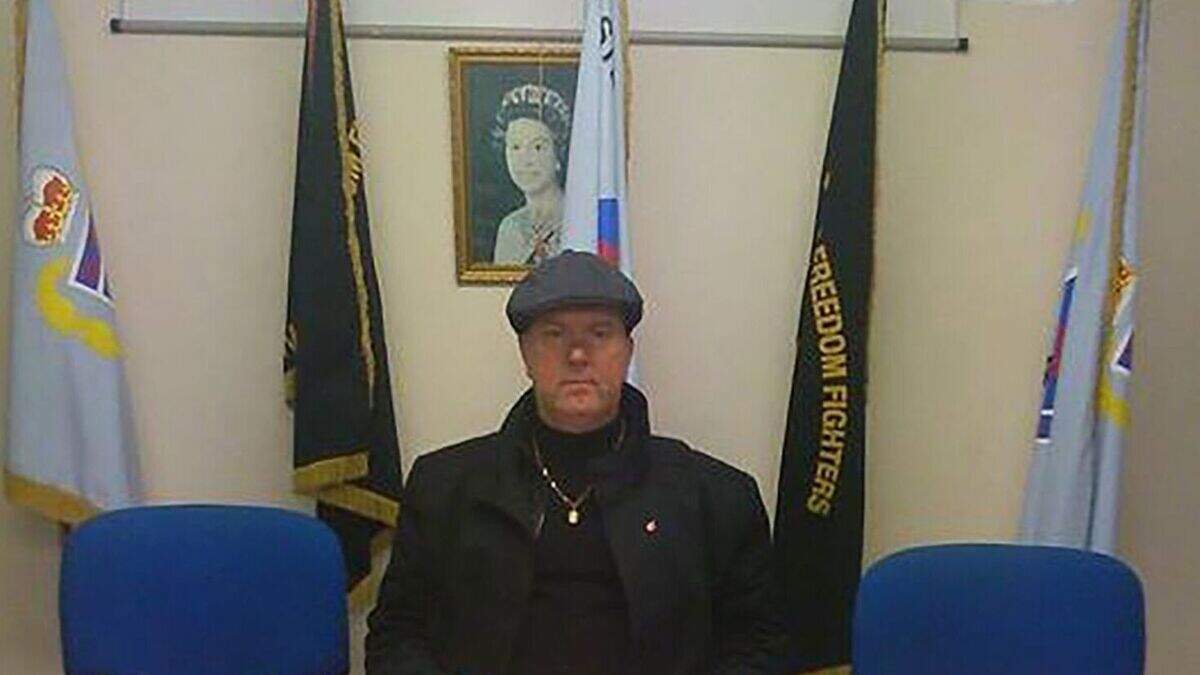 Convicted UDA chief a big hit with crowd as guide on London gangster ...