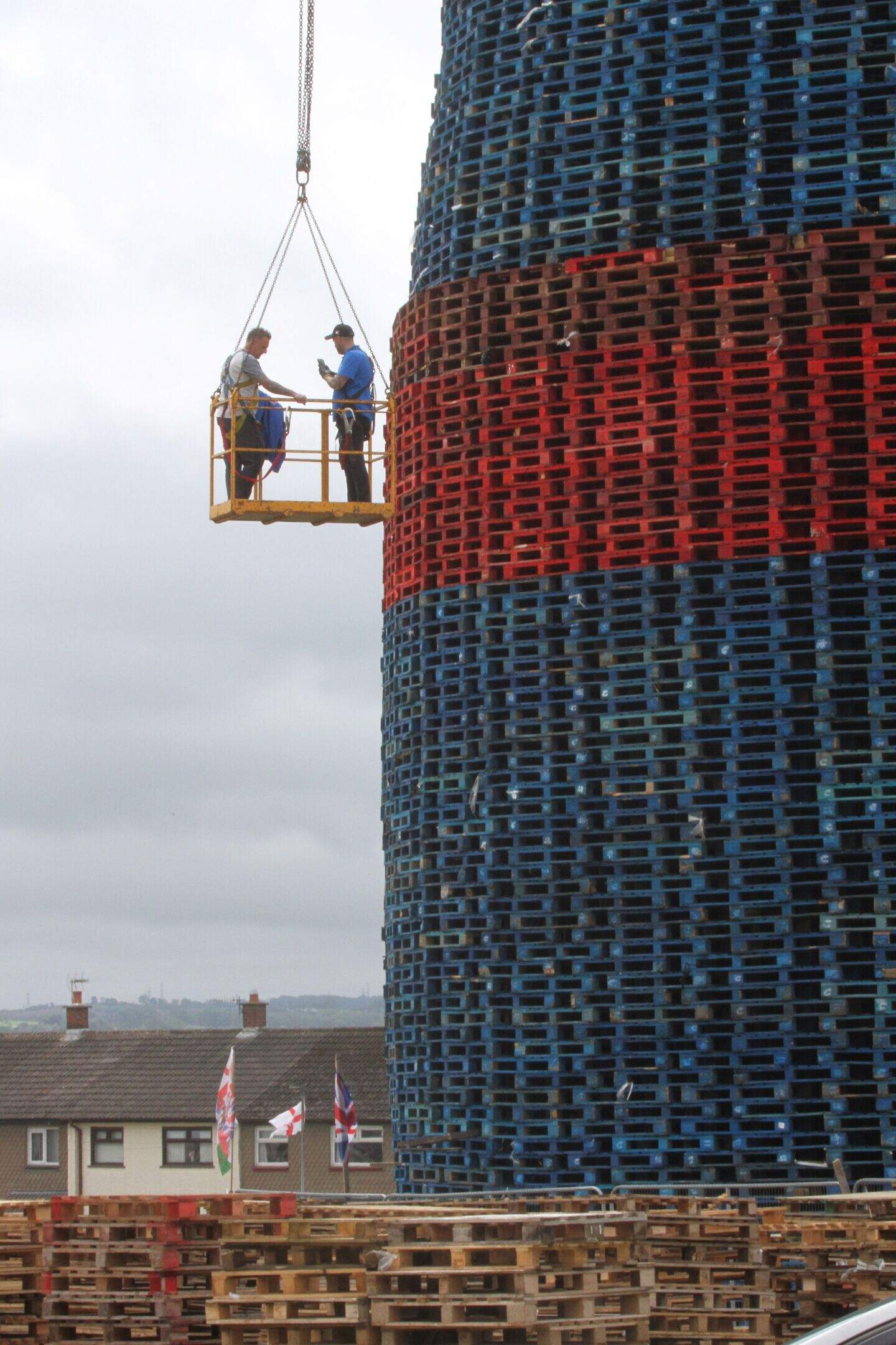 Master builder behind world’s biggest bonfire insists you won’t find ...