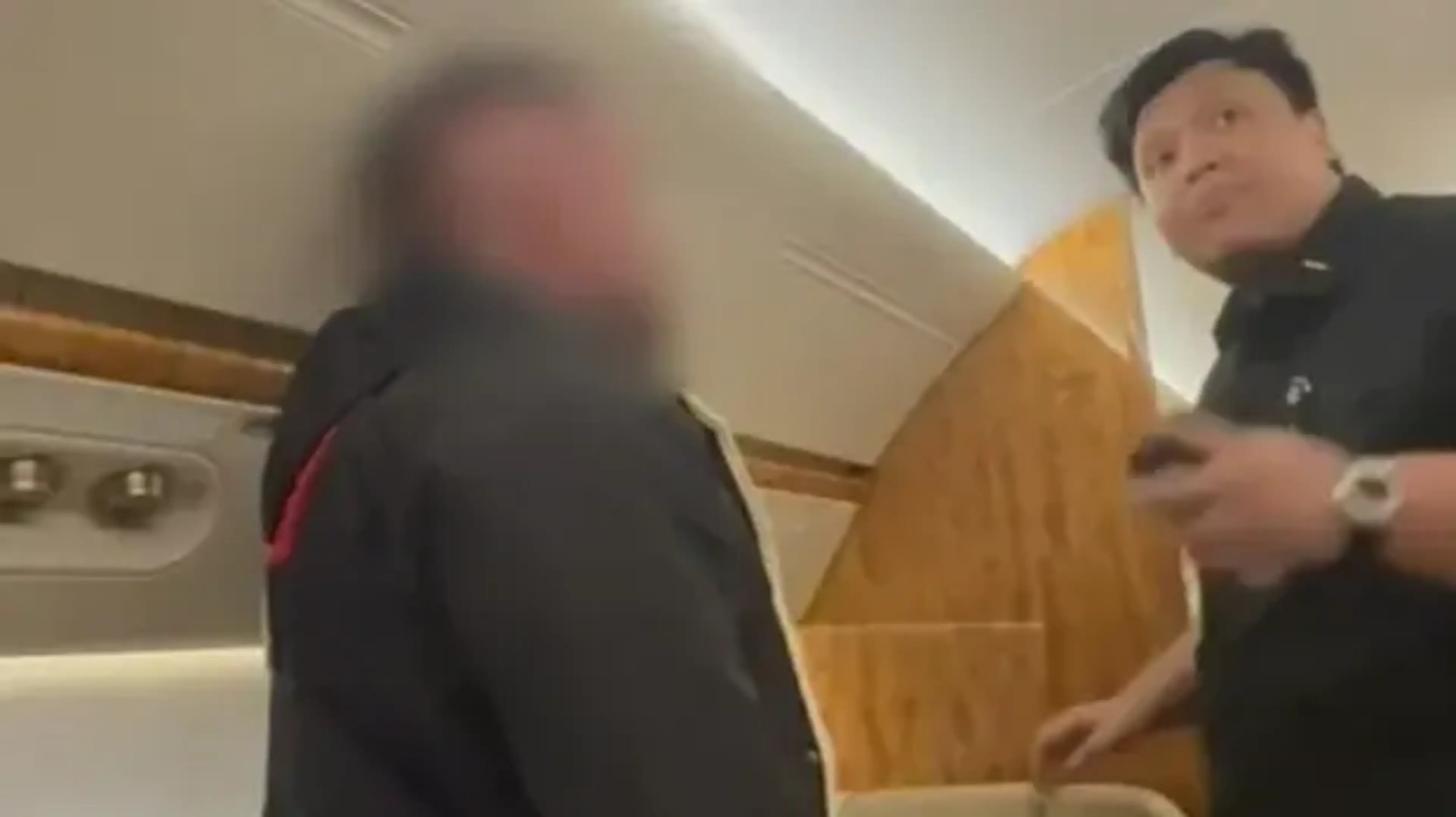 Drugs kingpin linked to Daniel Kinahan caught hiding in toilet of private jet with fake passport