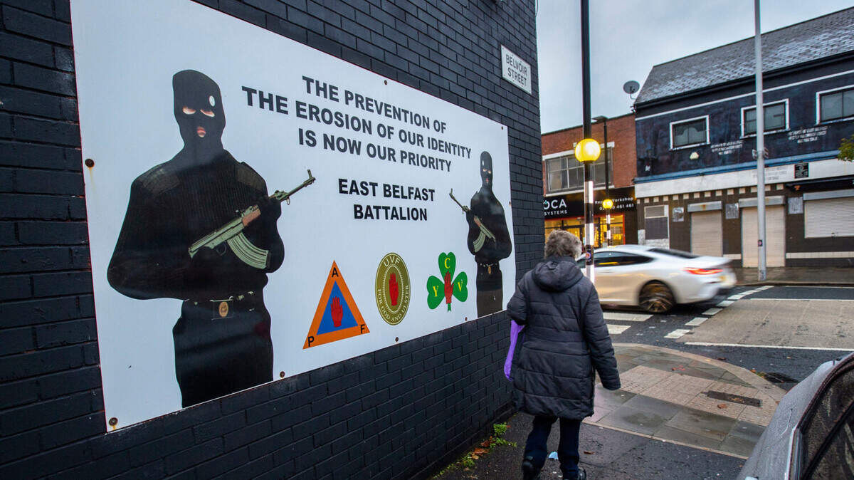 UVF units on 'war footing' amid plans to raid homes for weapons as they ...