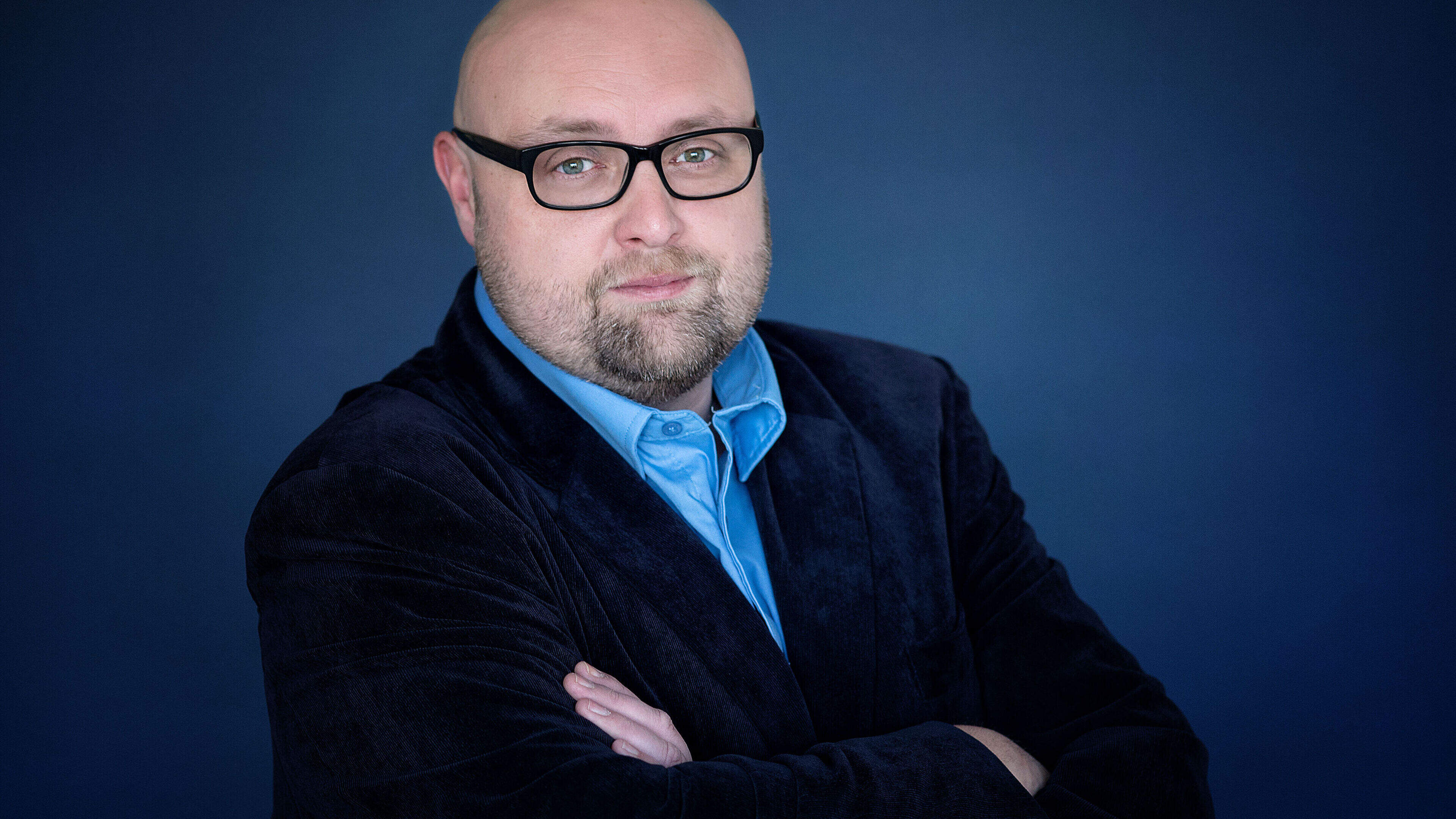 Crime king Steve Cavanagh blasts AI firm over book piracy ‘corruption’ — GLOBAL — Aslikannih