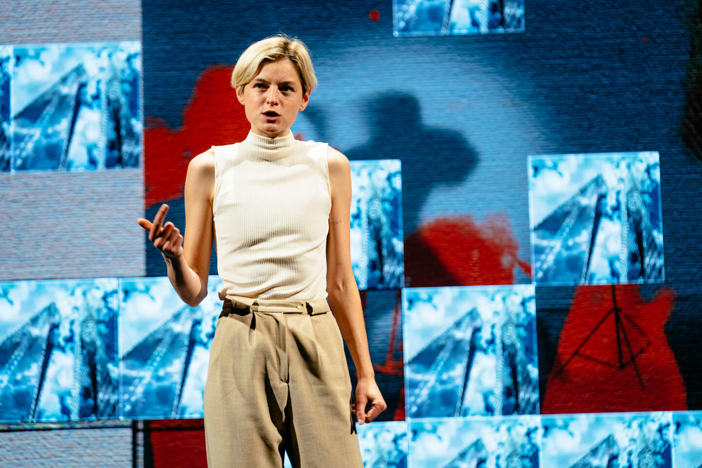 Emma Corrin stars in her West End debut | Crime World