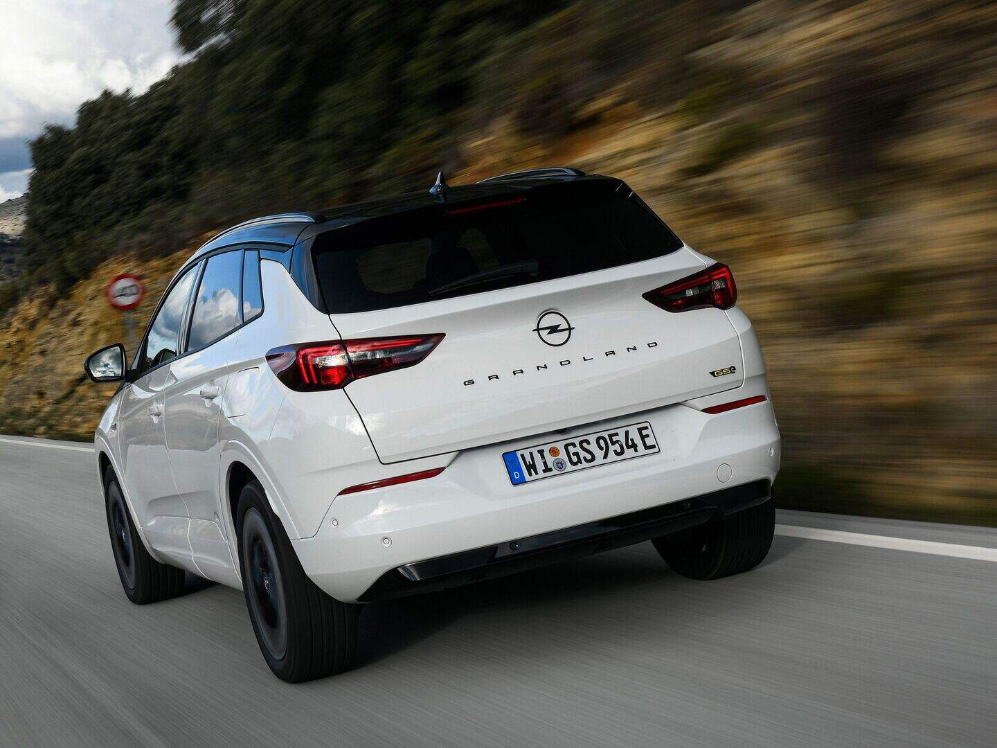 Opel GSe: Back to the future with impressive new electric sports models ...