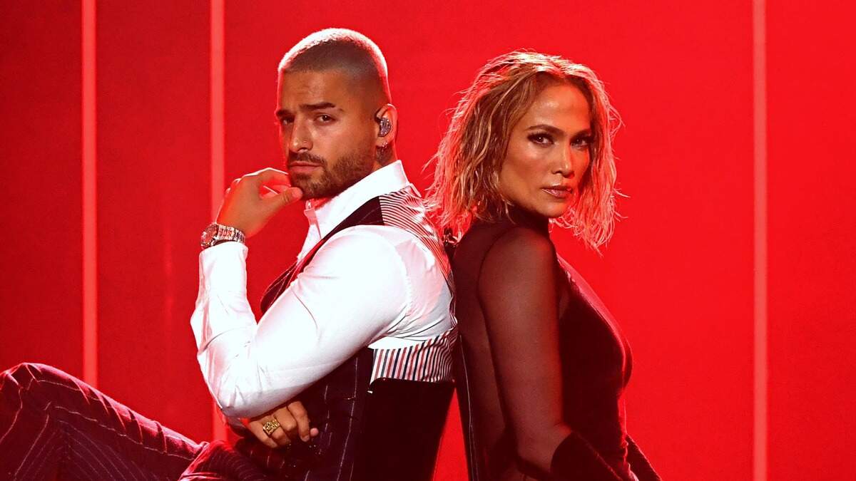 Jennifer Lopez delivers scorching performance at the AMAs | Crime World