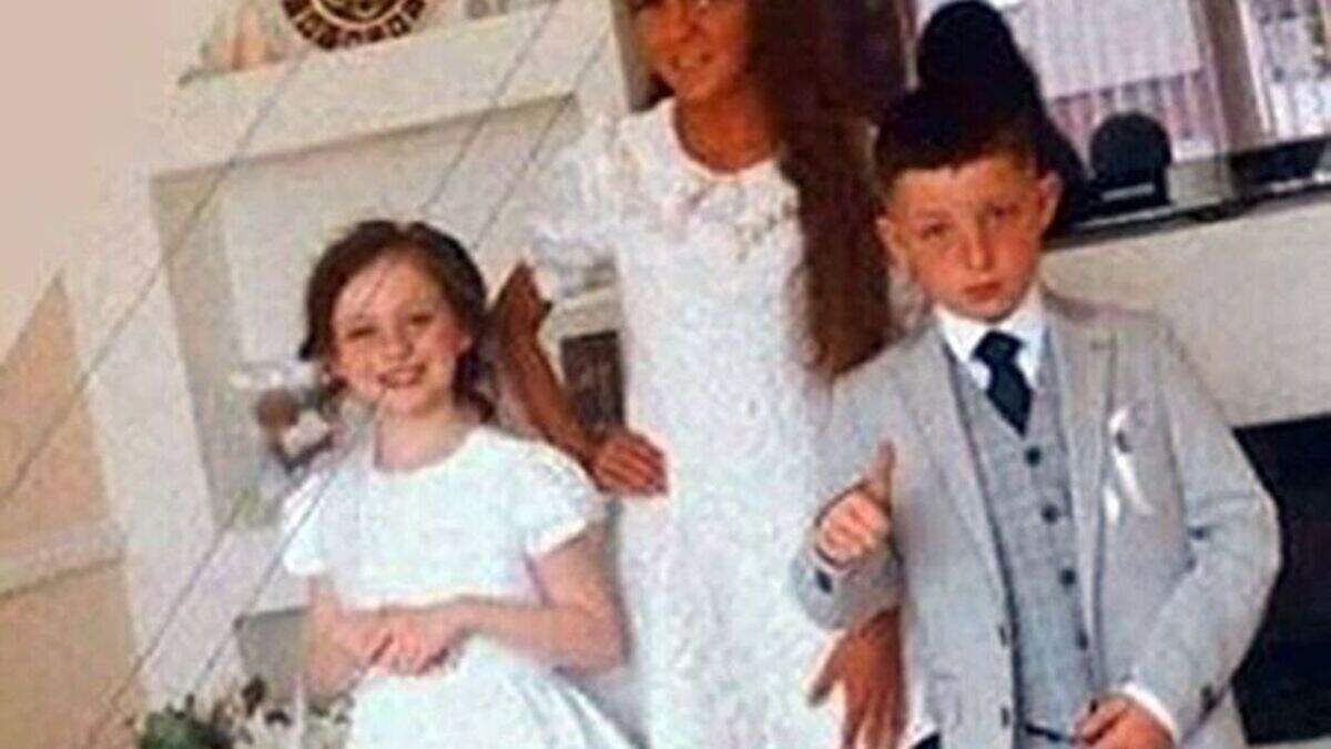 Andy Cash: Man accused of murdering his two sisters and brother in ...