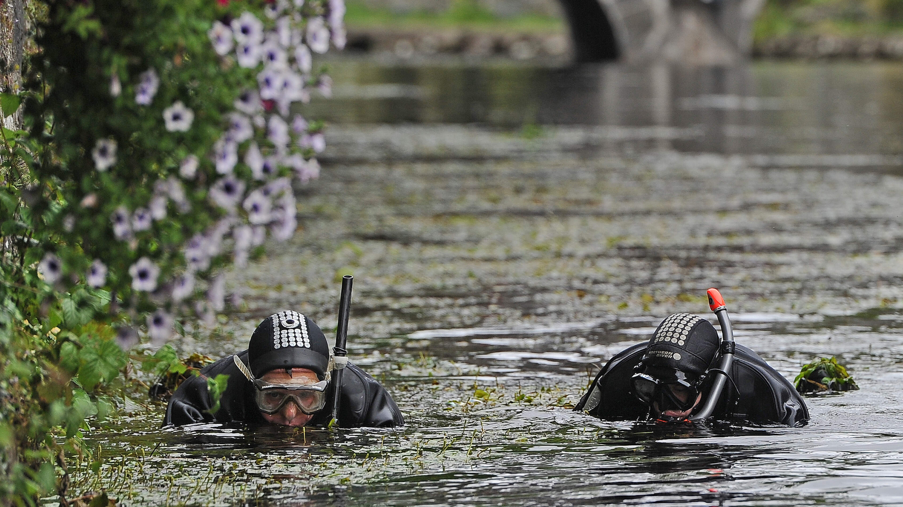 Gardai investigate as body of young man recovered after reports of car entering river