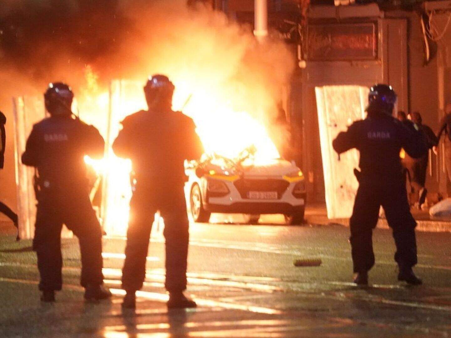 Gardai investigating Dublin riots last November arrest 19-year-old man ...