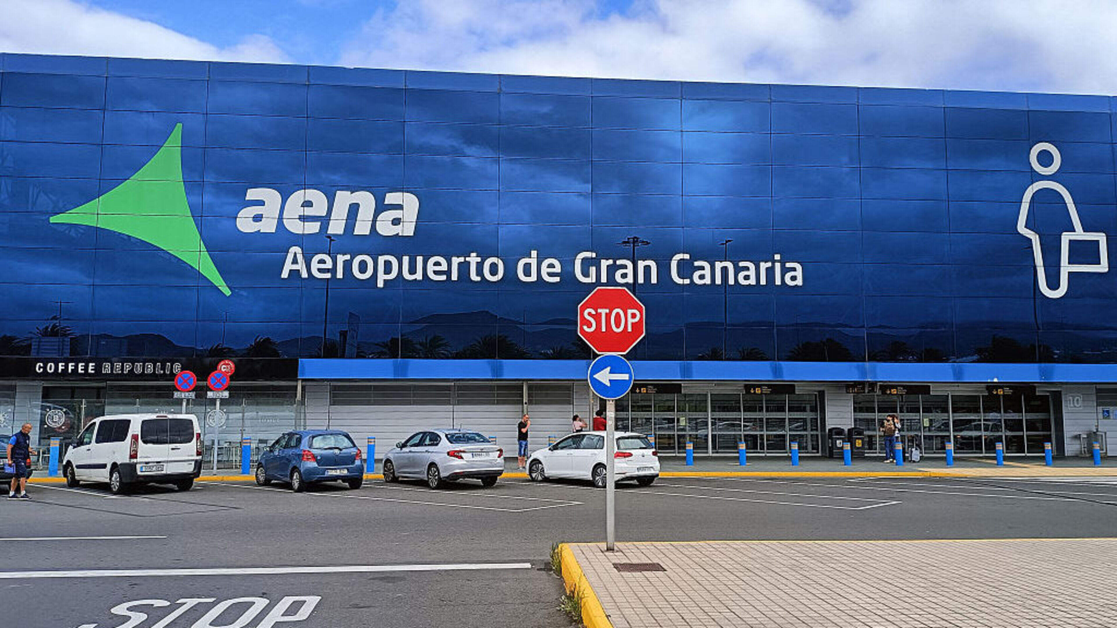 Irish mum accused of trying to do runner from Spanish holiday hotel without paying €2,500 bill
