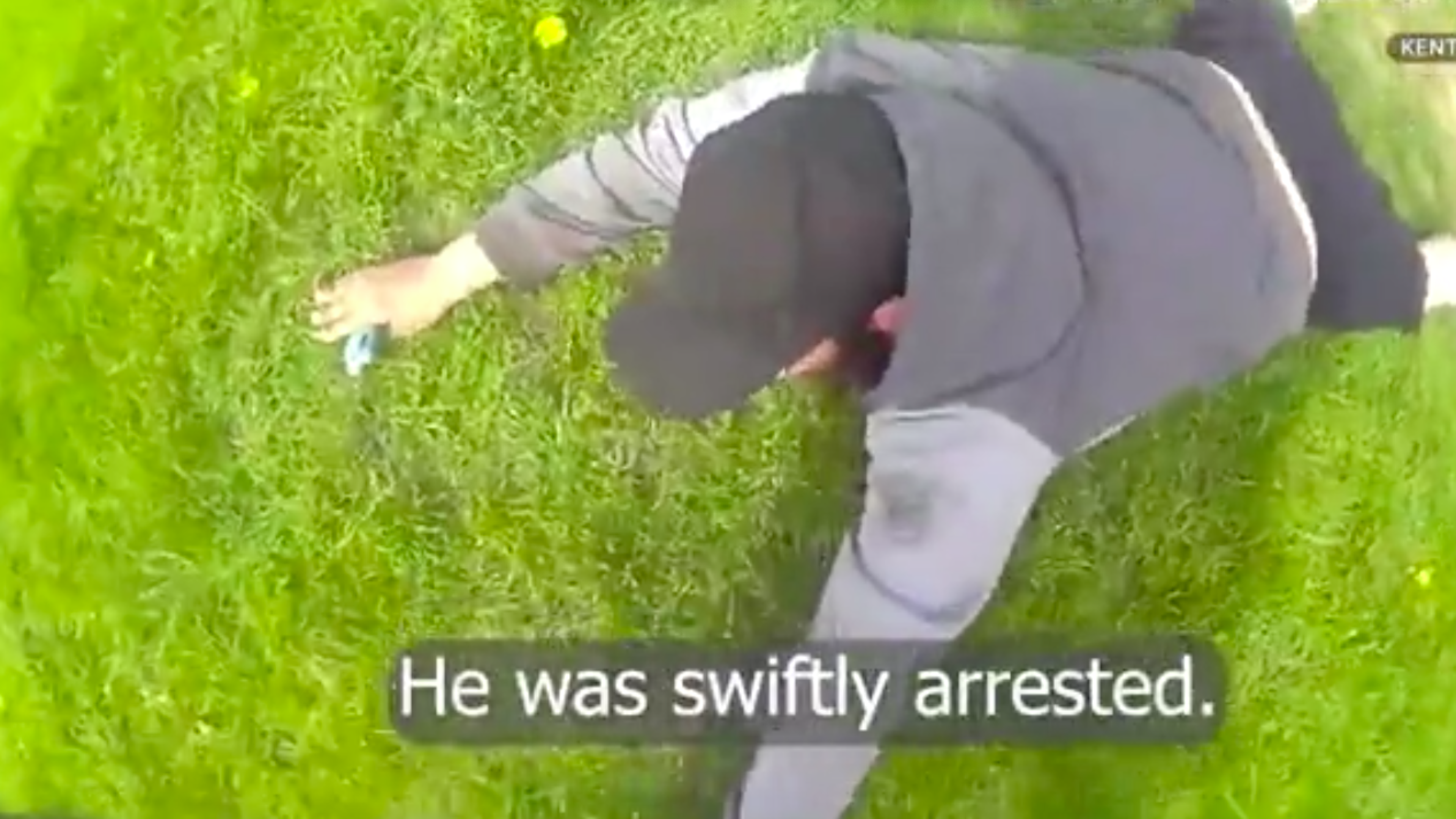 Sex offender still has vape in his hand after crashing in high-speed chase