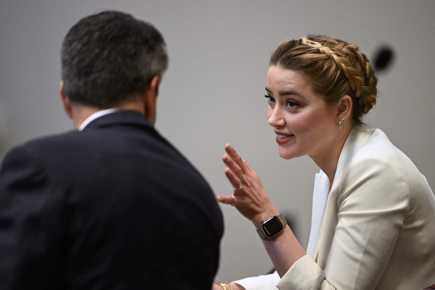 Amber Heard shows signs of borderline personality disorder ...