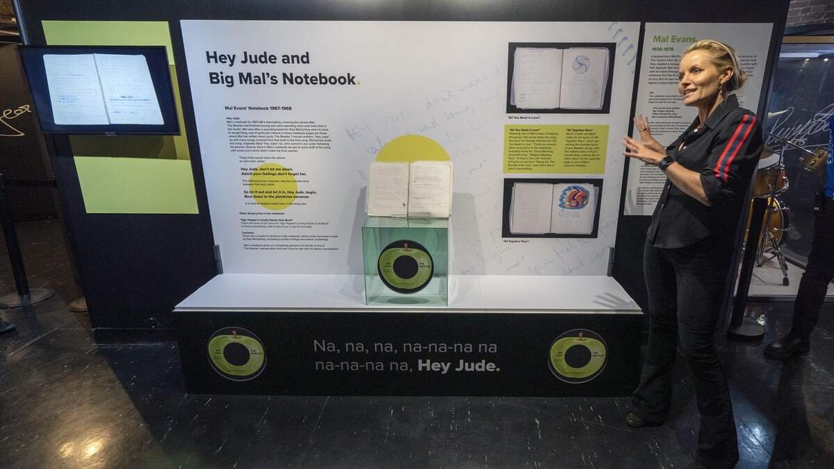 Paul McCartney’s handwritten Hey Jude lyrics go on display | Crime World