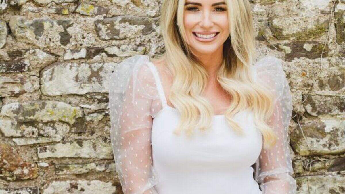 Country music star Cliona Hagan opens Nashville-style music pub in Athlone: ‘It looks awesome, an incredible transformation'