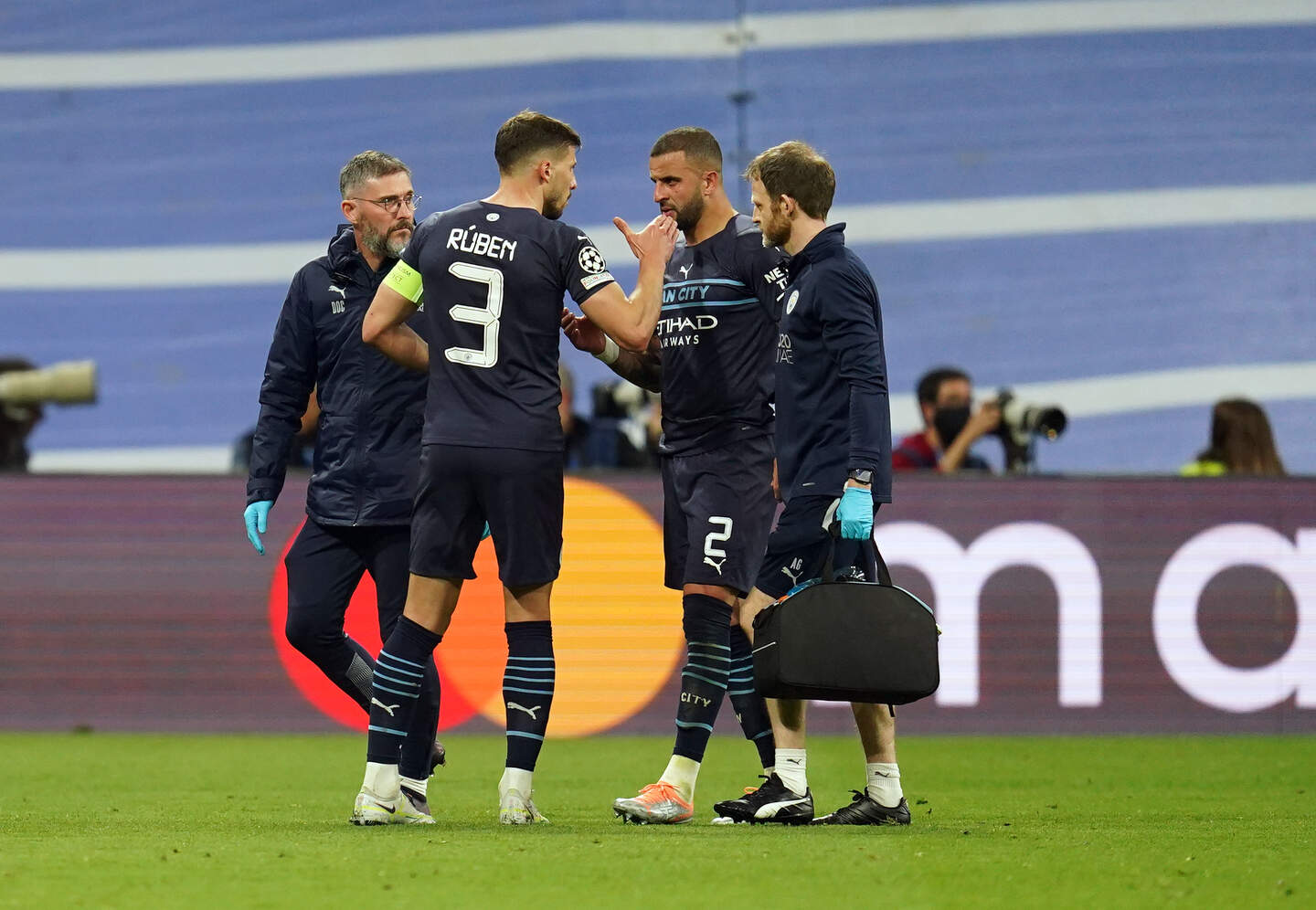 Manchester City injuries mount up as Premier League title race nears ...