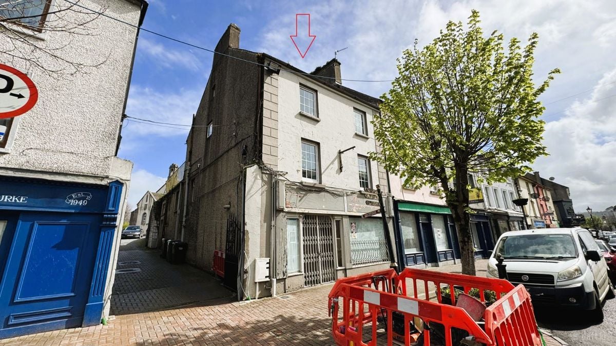 One house sold and another seized by CAB from tax-dodging paving crew