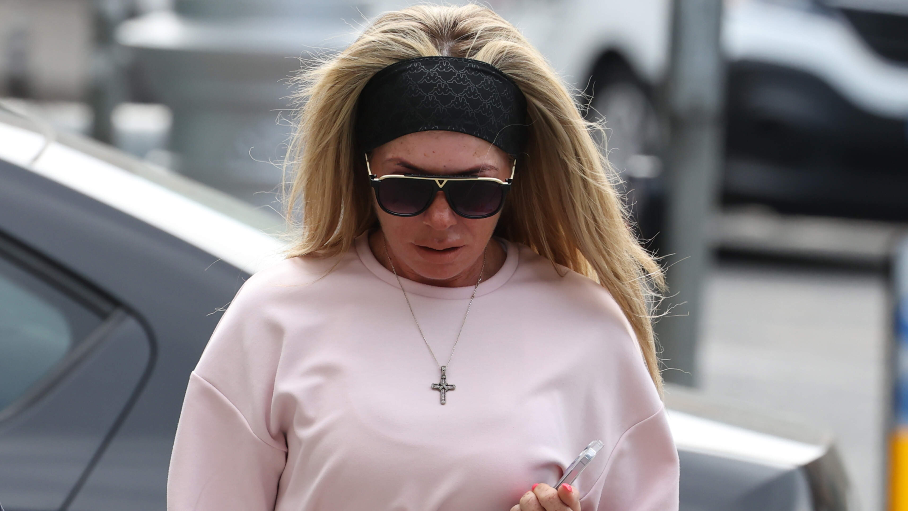 Dublin mum protesting outside Dáil over autism services handed suspended sentence