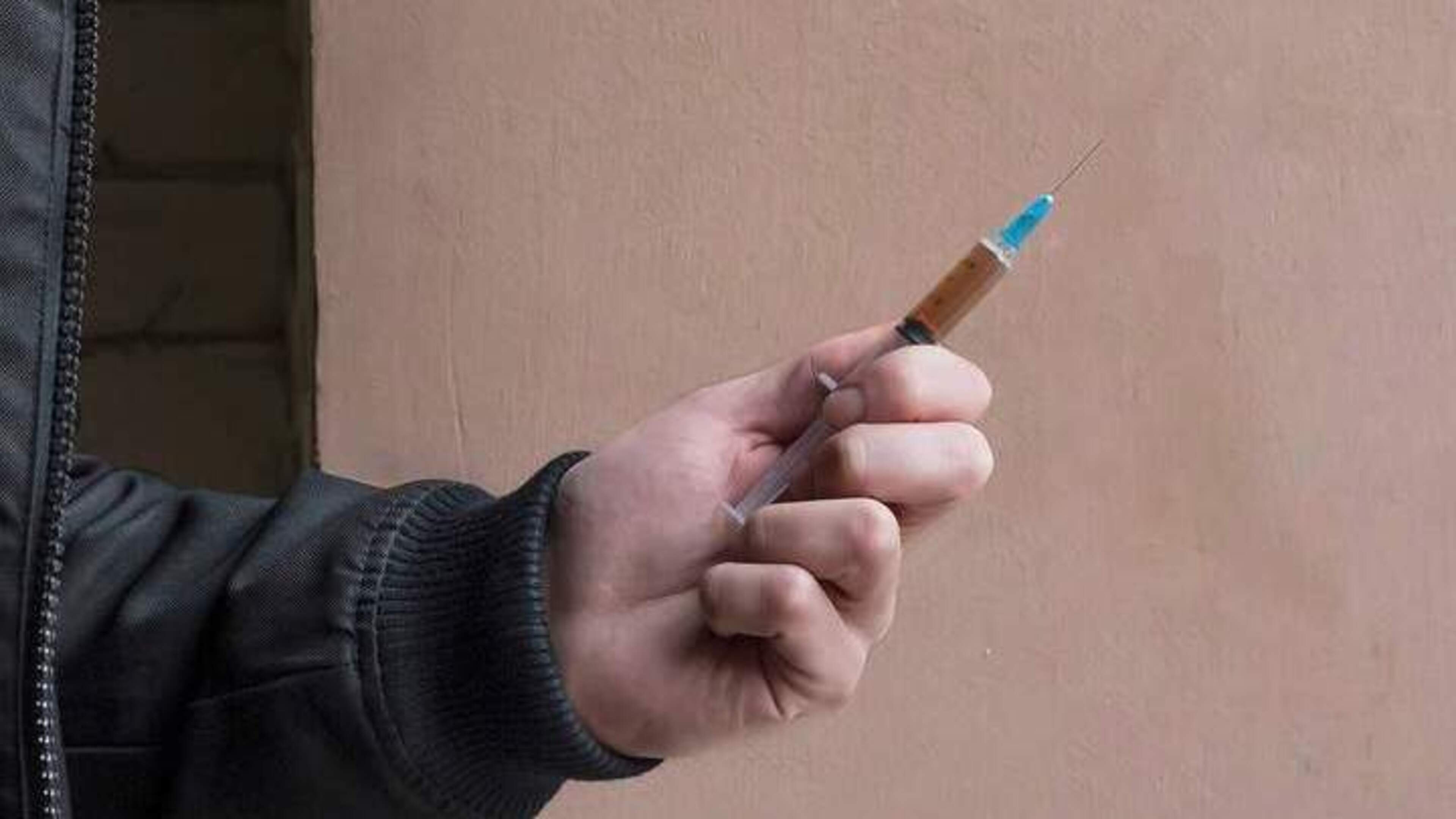 Grocery thief who attacked supermarket staff with syringe jailed for three and a half years