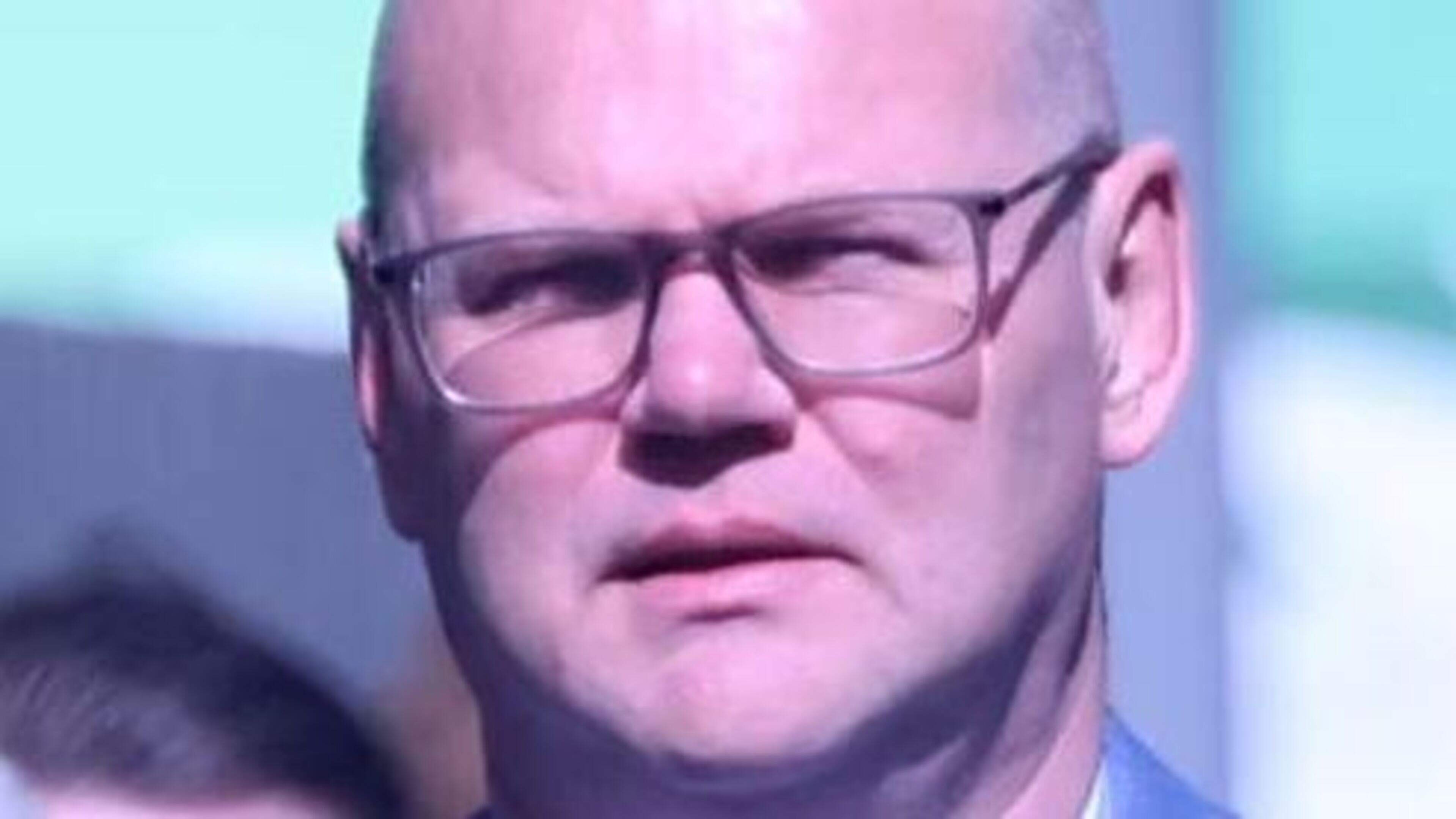 Orthopaedic surgeon denies assaulting three people and thrashing hotel by reason of insanity