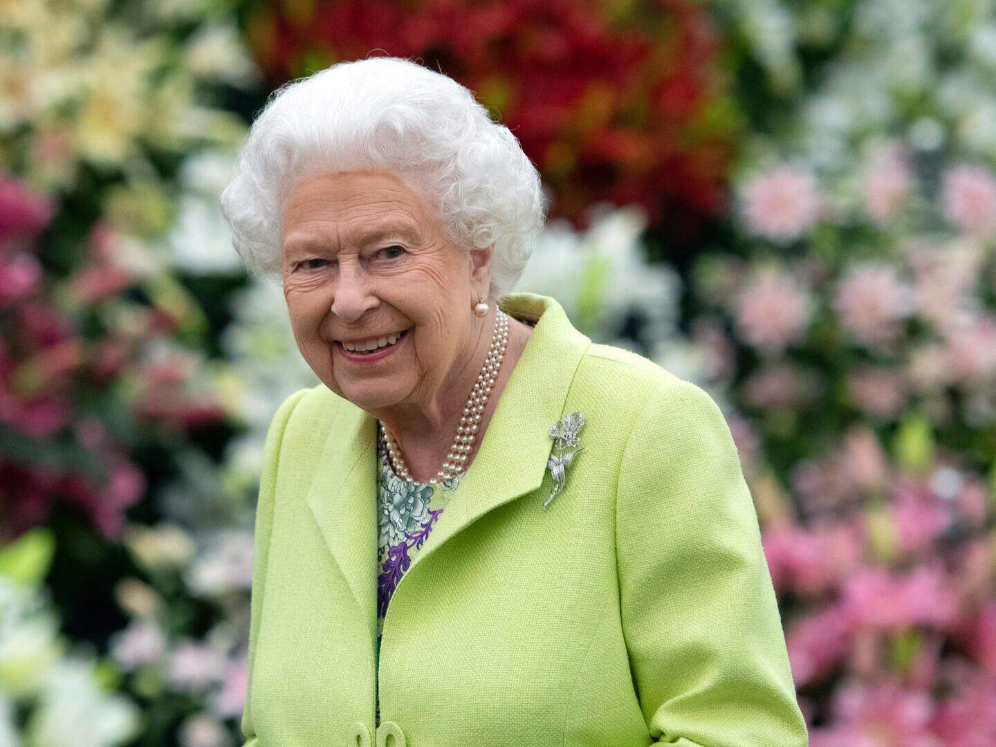 Queen sends anniversary message to Woman’s Hour during Emma Barnett’s ...