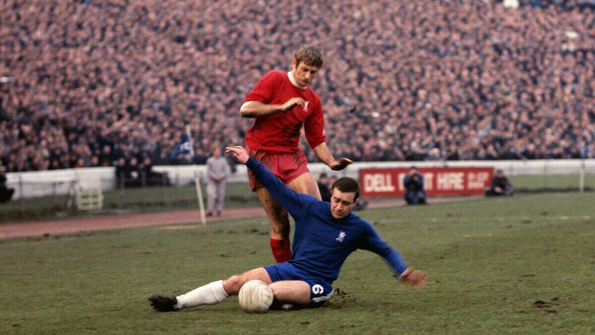 John Aldridge pays emotional tribute to Roger Hunt as he passes away at ...