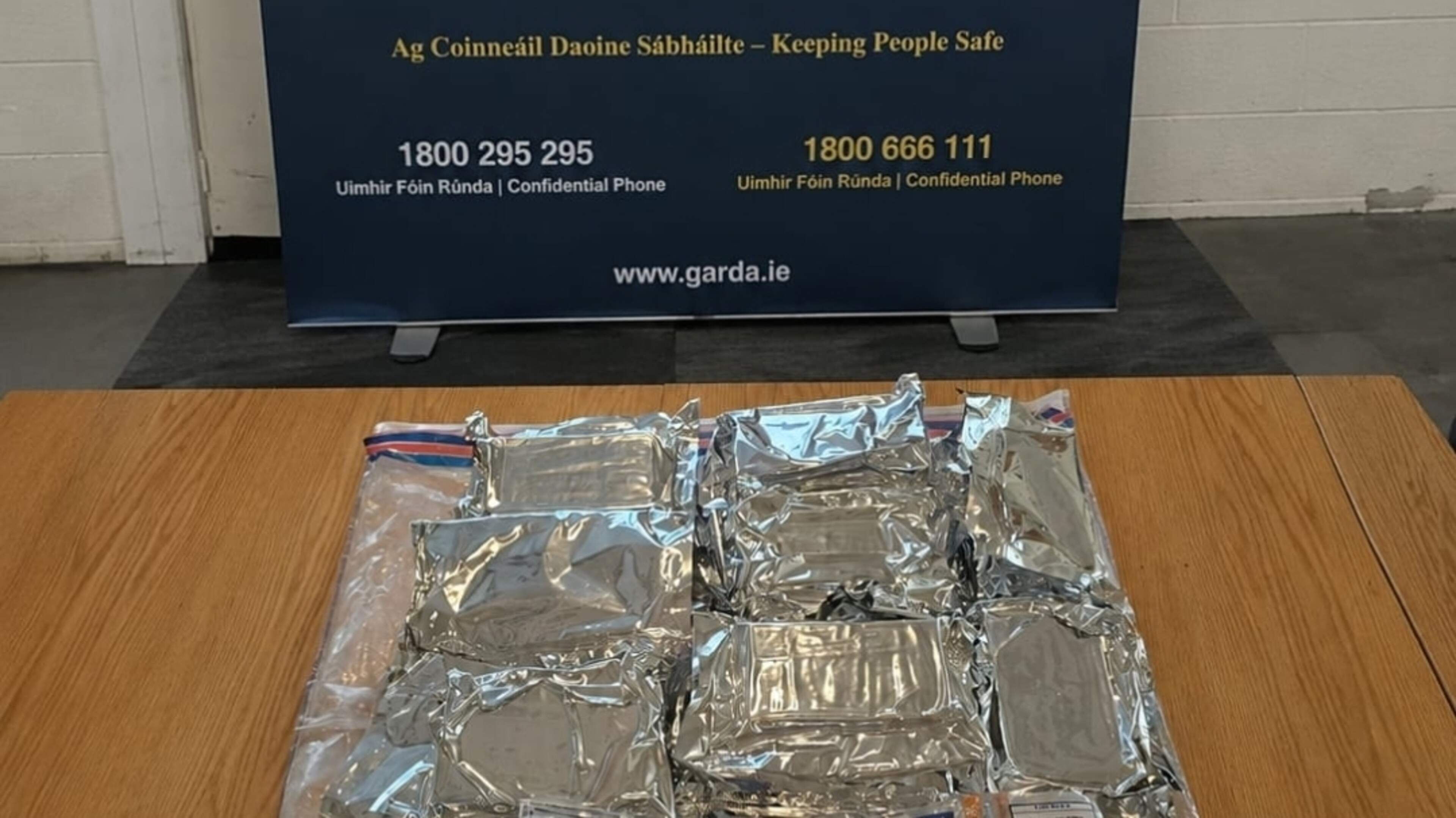 Two men arrested as gardai find over €1.4m of heroin in north Dublin
