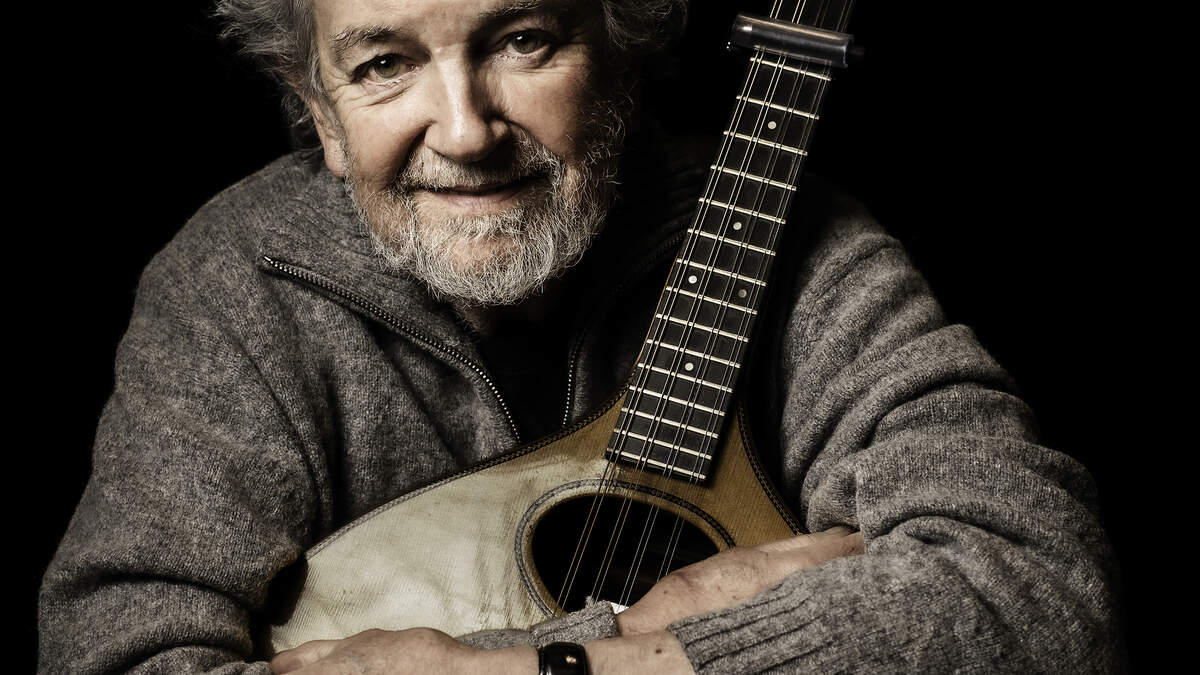 ‘Glen Hansard was unbelievably kind and generous and would make you feel really good’ - Andy Irvine