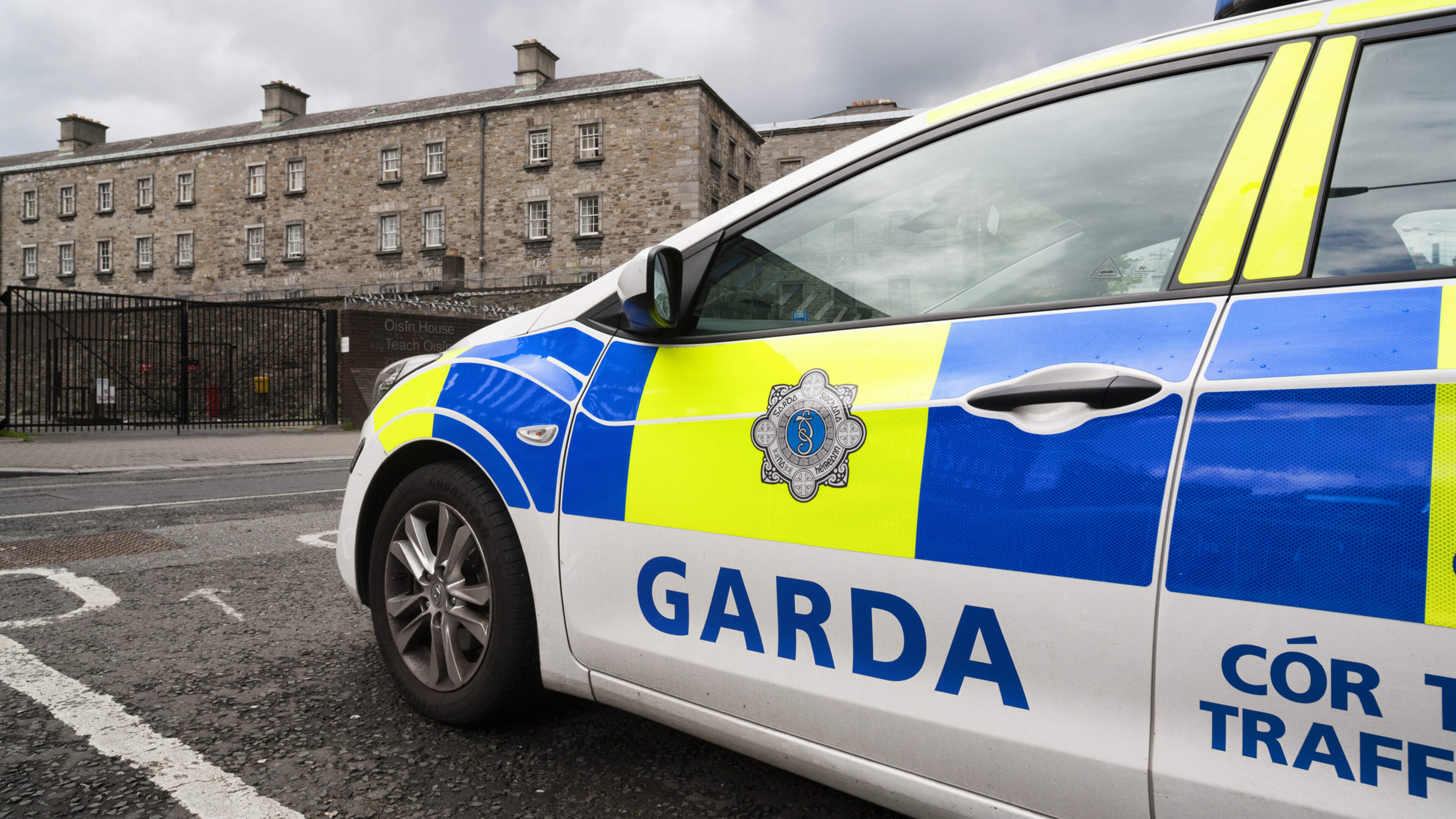 Man jailed over high speed pursuit across Dublin and Meath involving 12 garda cars and helicopter 