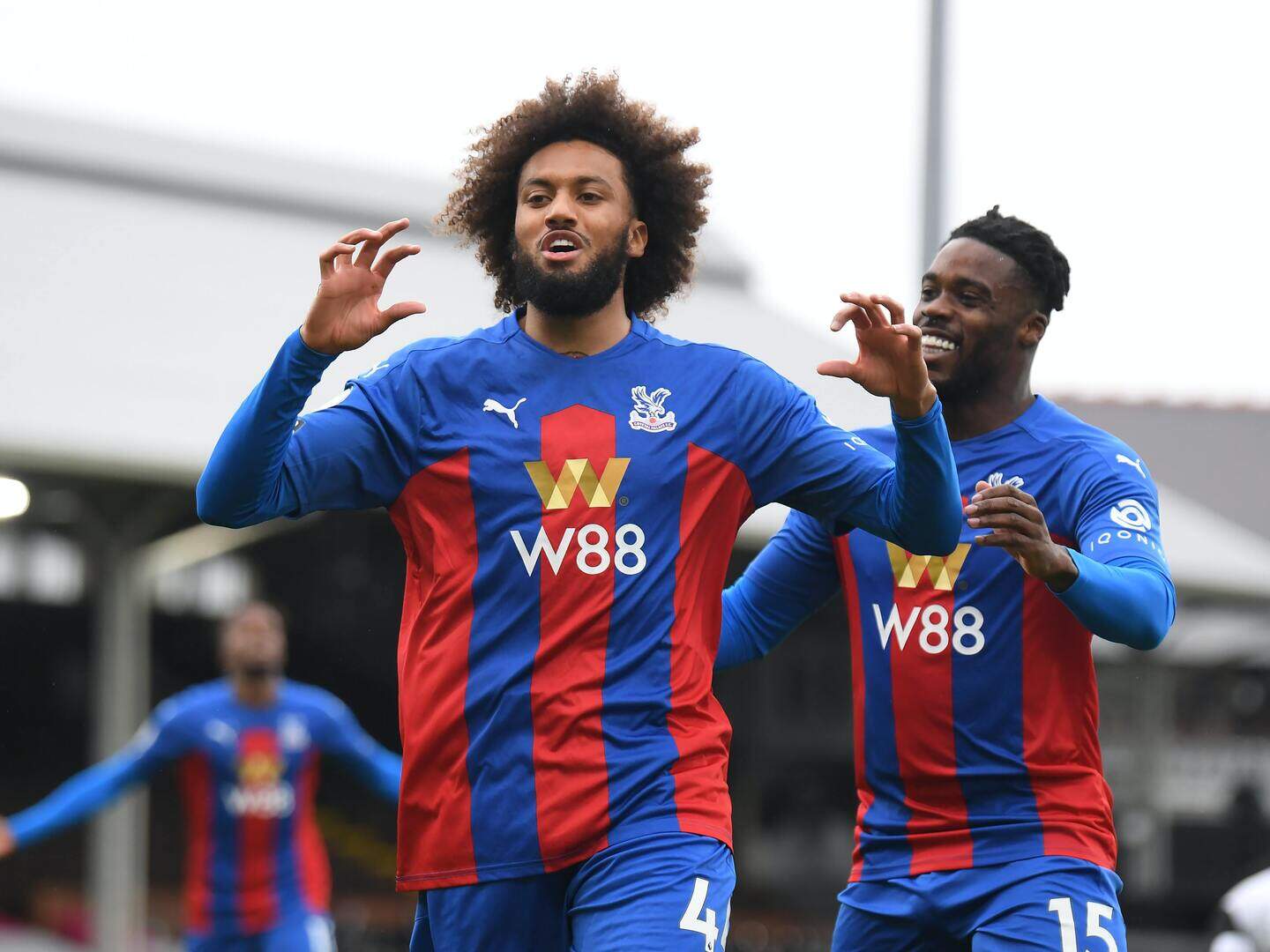 Jairo Riedewald and Wilfried Zaha give Crystal Palace victory at 10-man ...